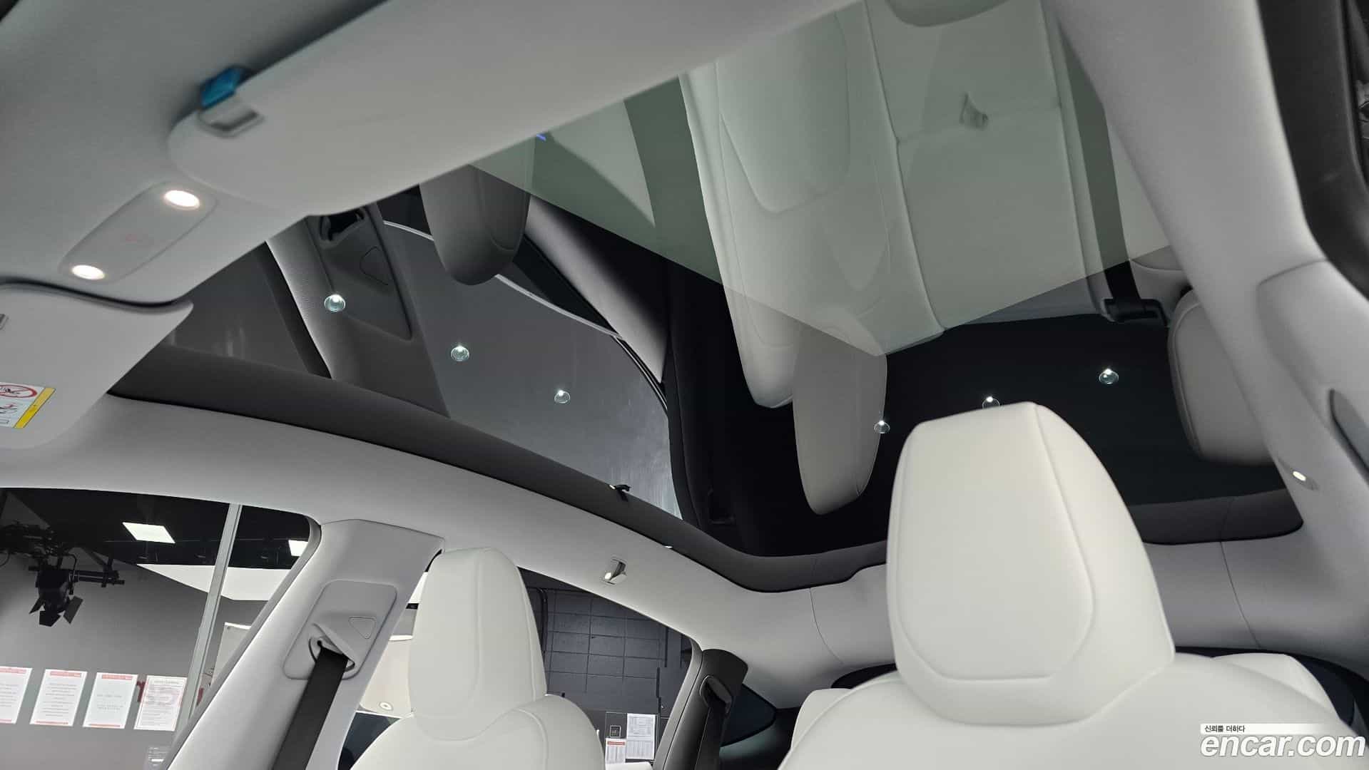 Model Y Tesla 2025.5-OPTION-023