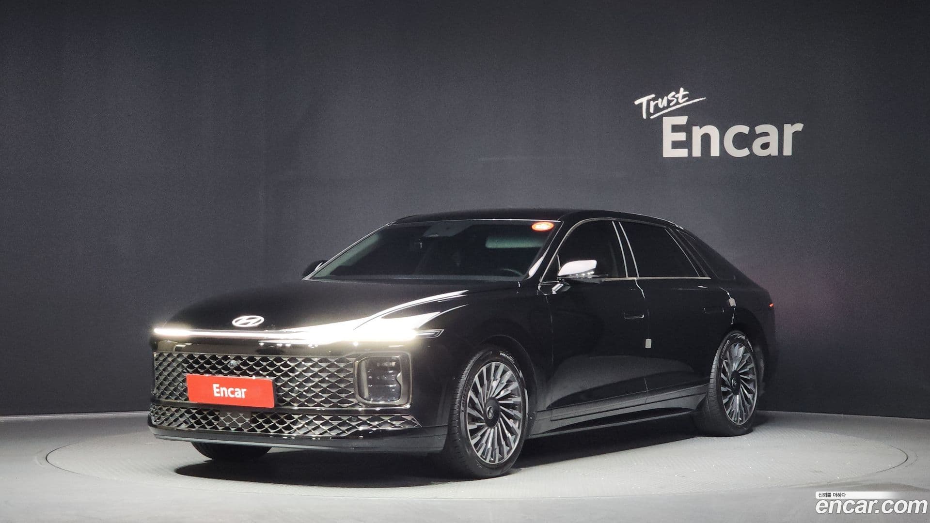 Main__Slider__Photo:Grandeur Hyundai 2023.0-0