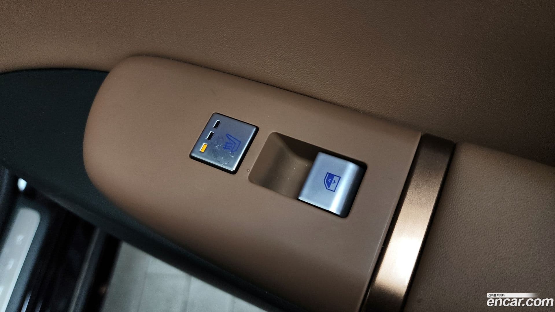 Main__Slider__Photo:Grandeur Hyundai 2023.0-18