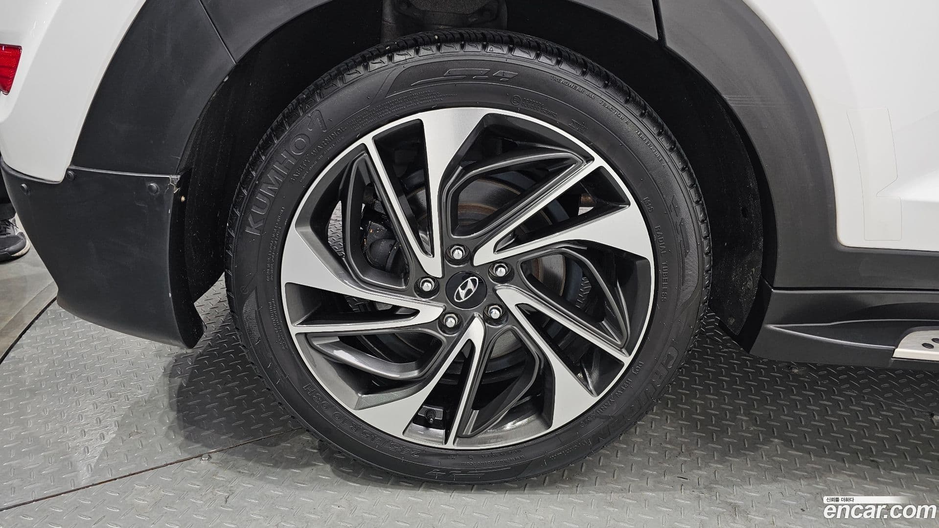 Main__Slider__Photo:Tucson Hyundai 2017.3-4