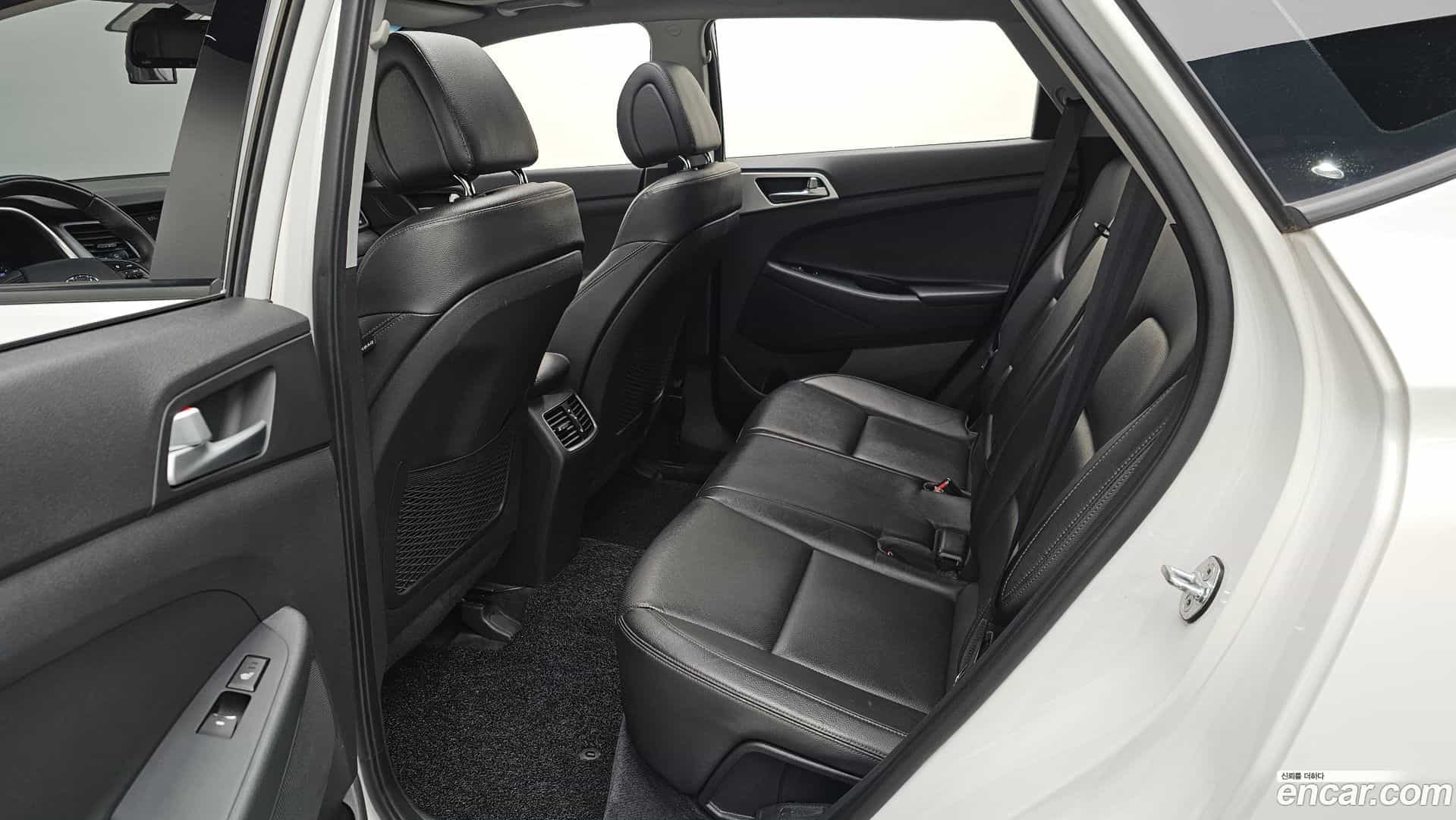 Tucson Hyundai 2017.3-OPTION-016