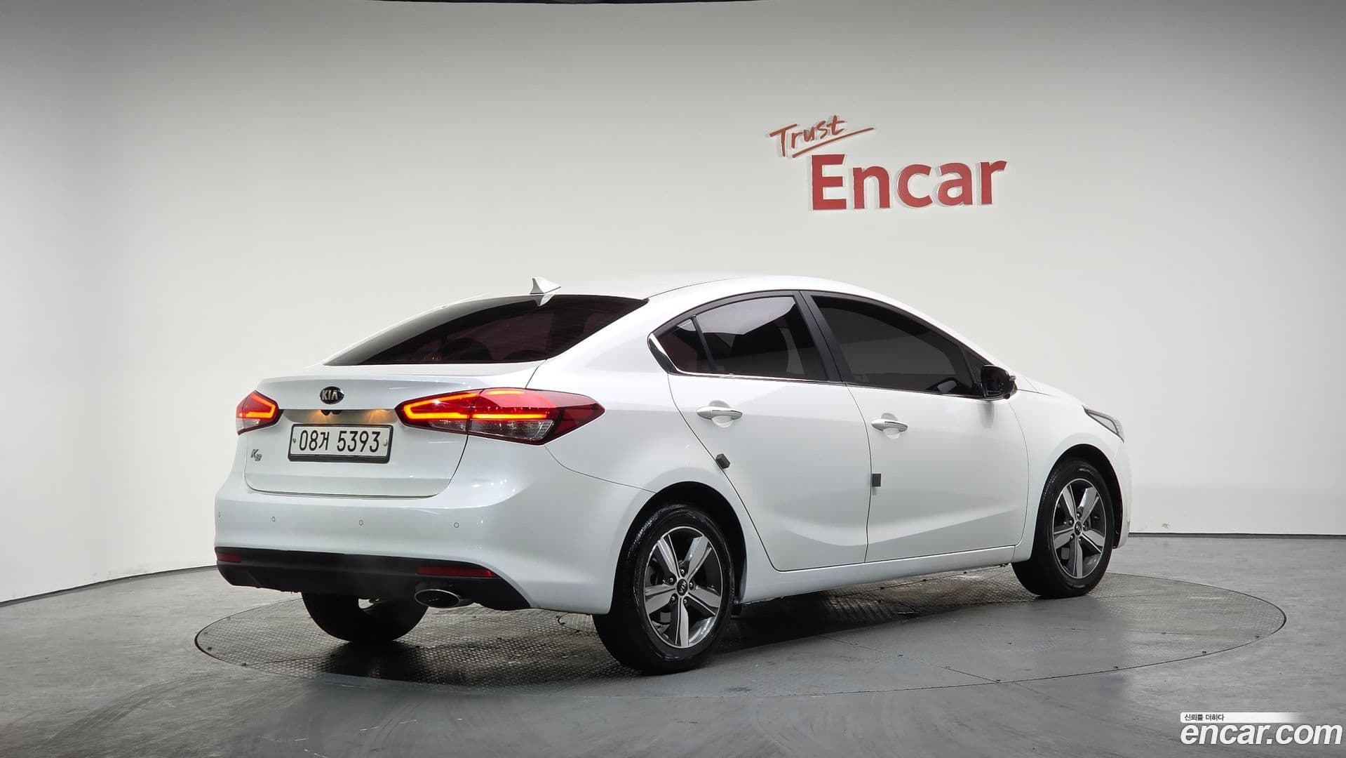 Main__Slider__Photo:K3 Kia 2017.10-1