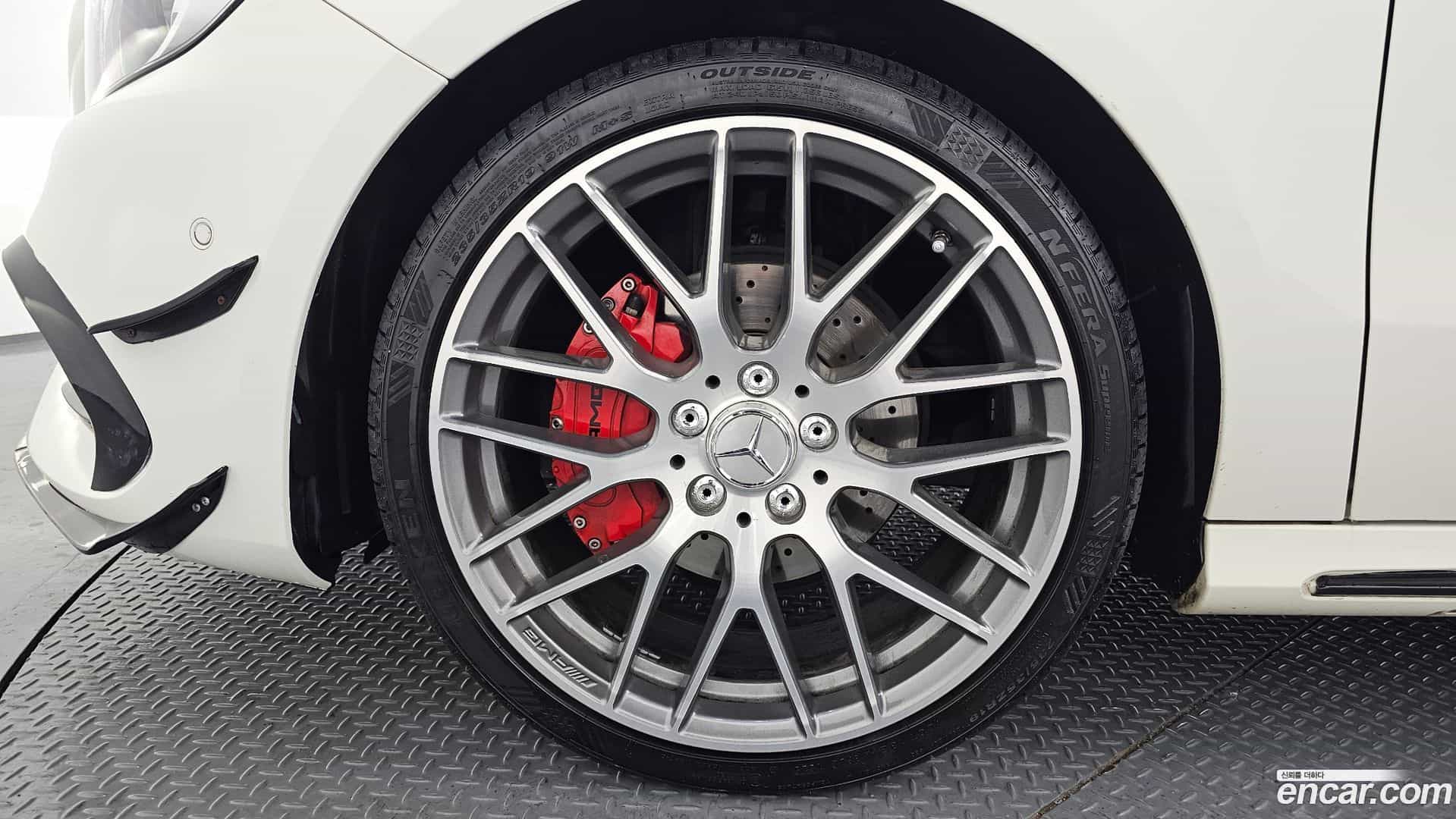 A-Class Mercedes-Benz 2017.8-OUTER-005