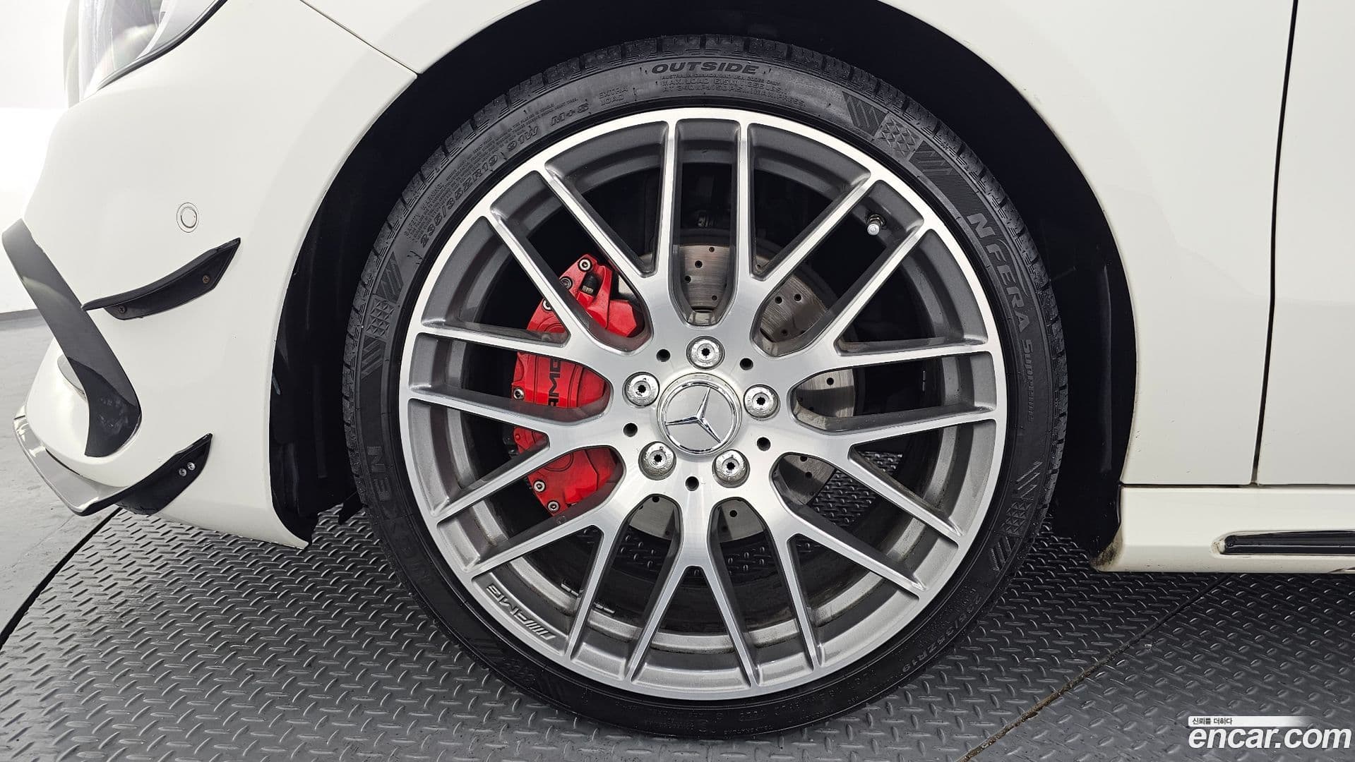 Main__Slider__Photo:A-Class Mercedes-Benz 2017.8-4