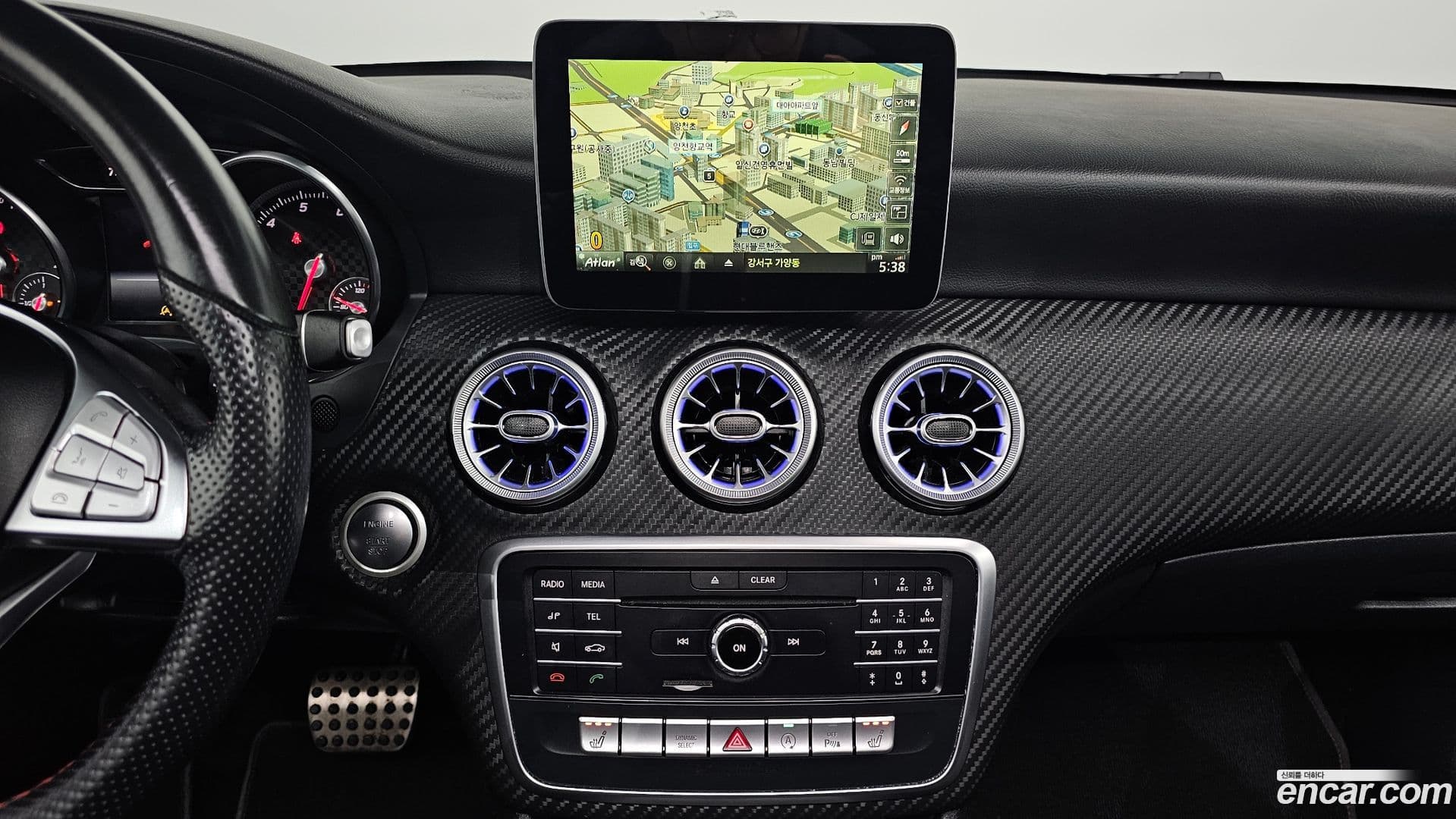 Main__Slider__Photo:A-Class Mercedes-Benz 2017.8-13