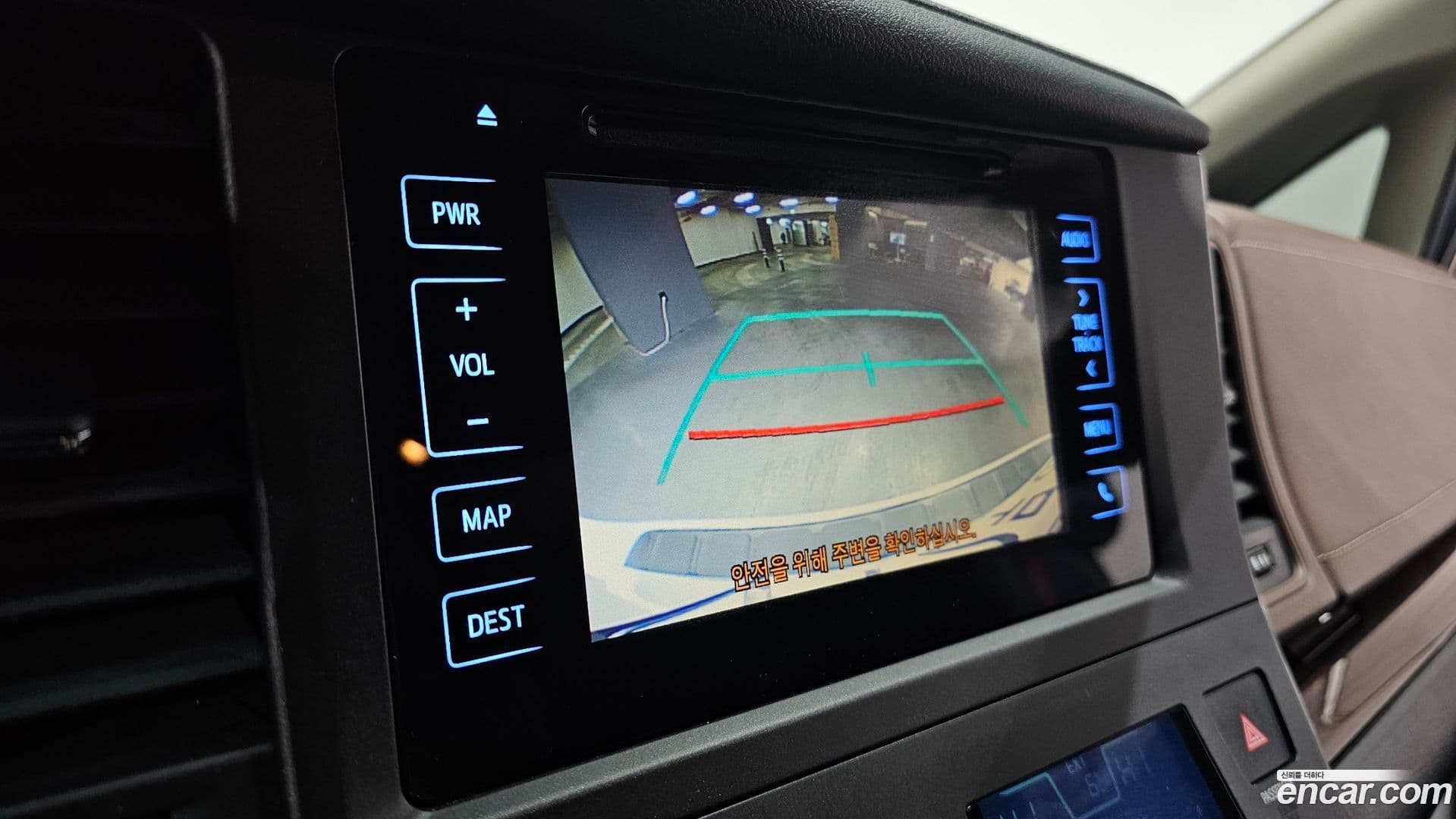 Main__Slider__Photo:Sienna Toyota 2017.2-14