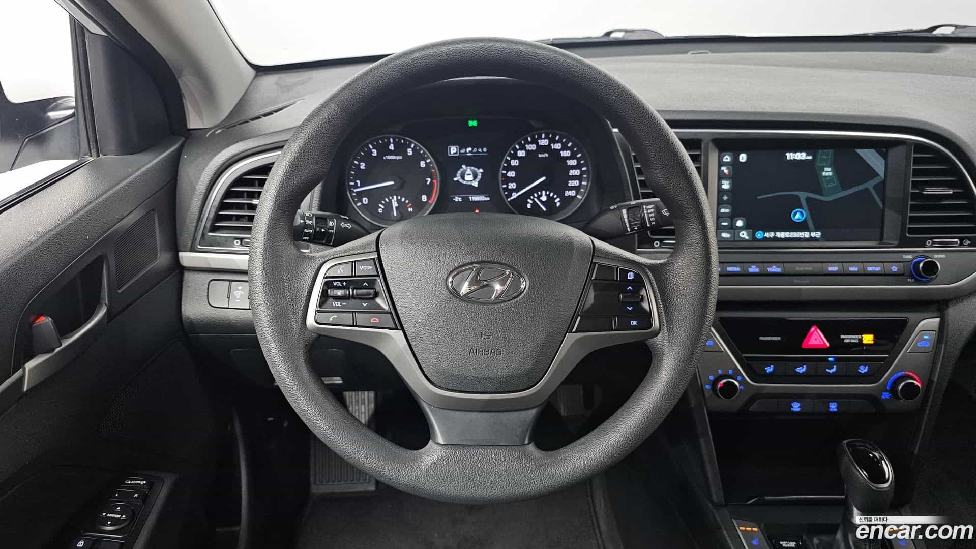 AVANTE Hyundai 2018.0-OPTION-020