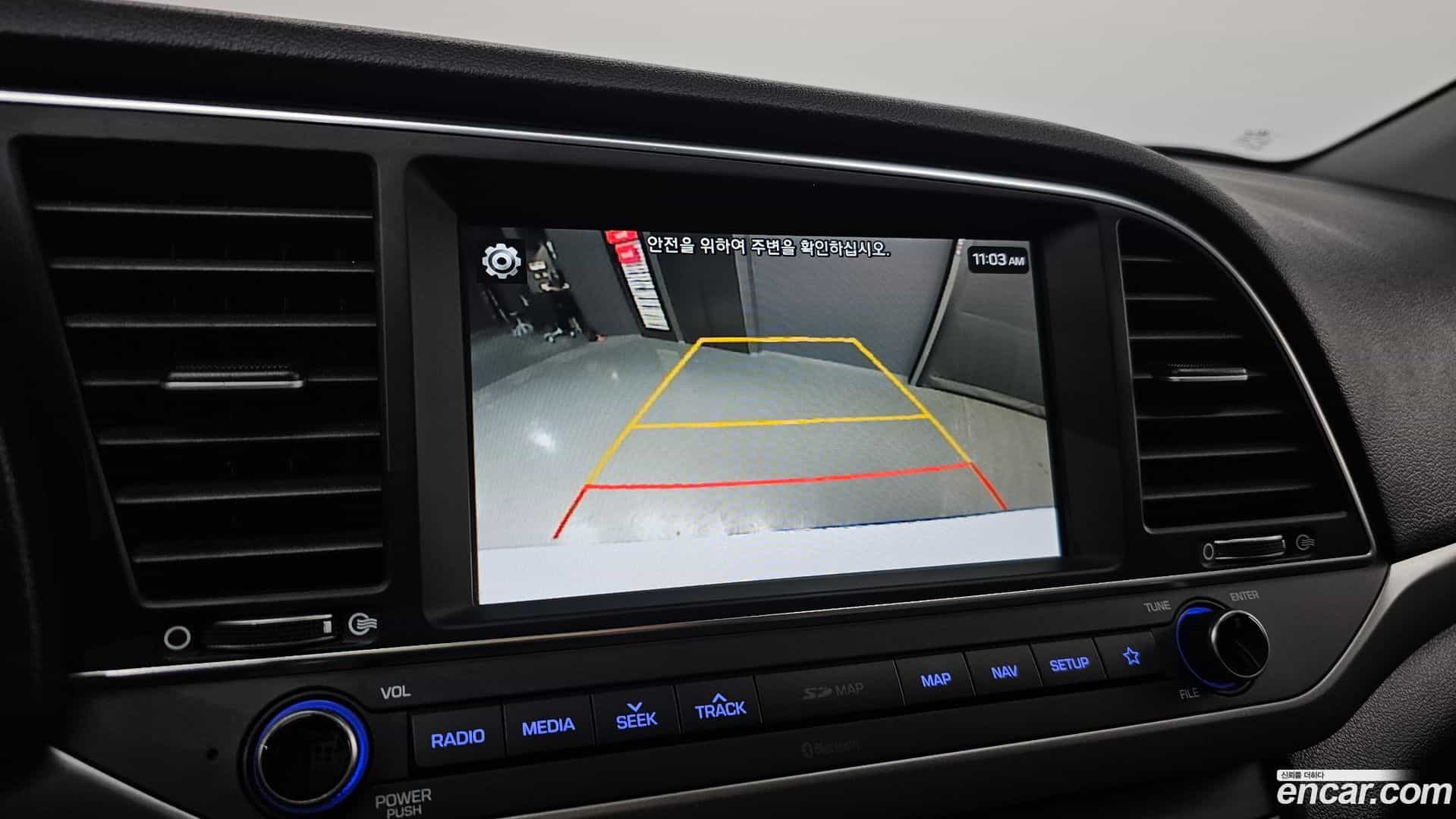 AVANTE Hyundai 2018.0-OPTION-023