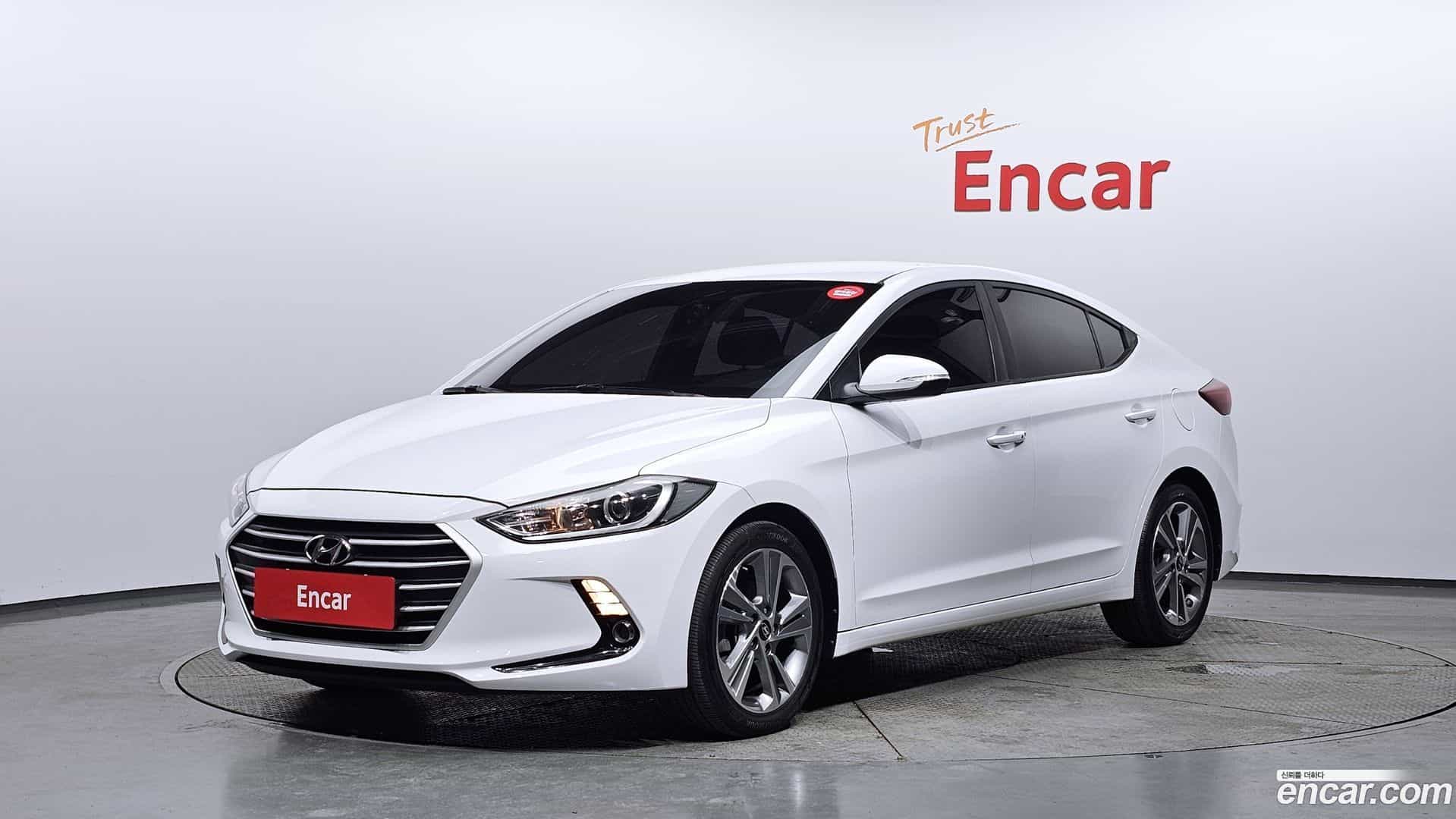 AVANTE Hyundai 2017.11-OUTER-001