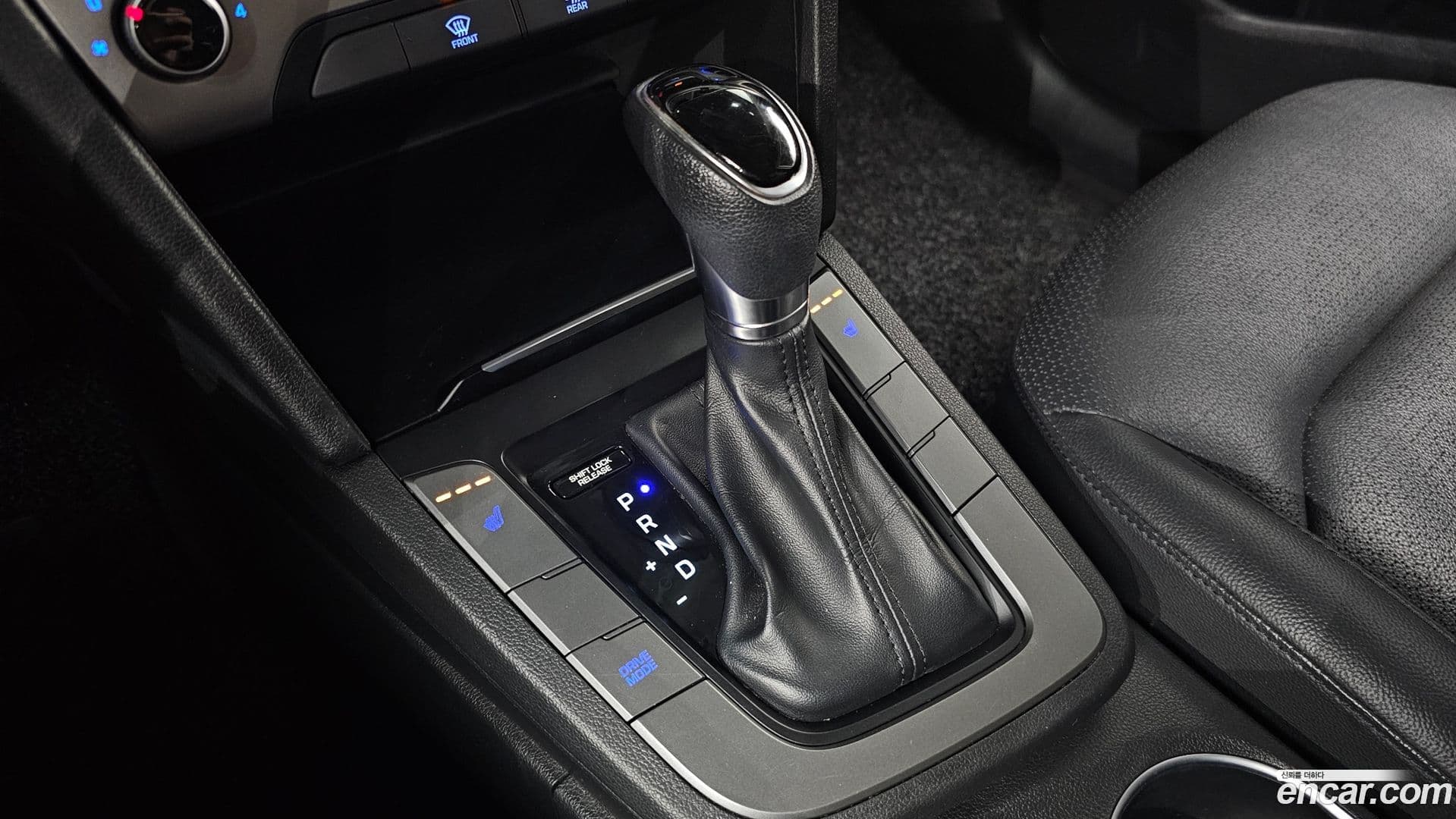 Main__Slider__Photo:AVANTE Hyundai 2017.11-8