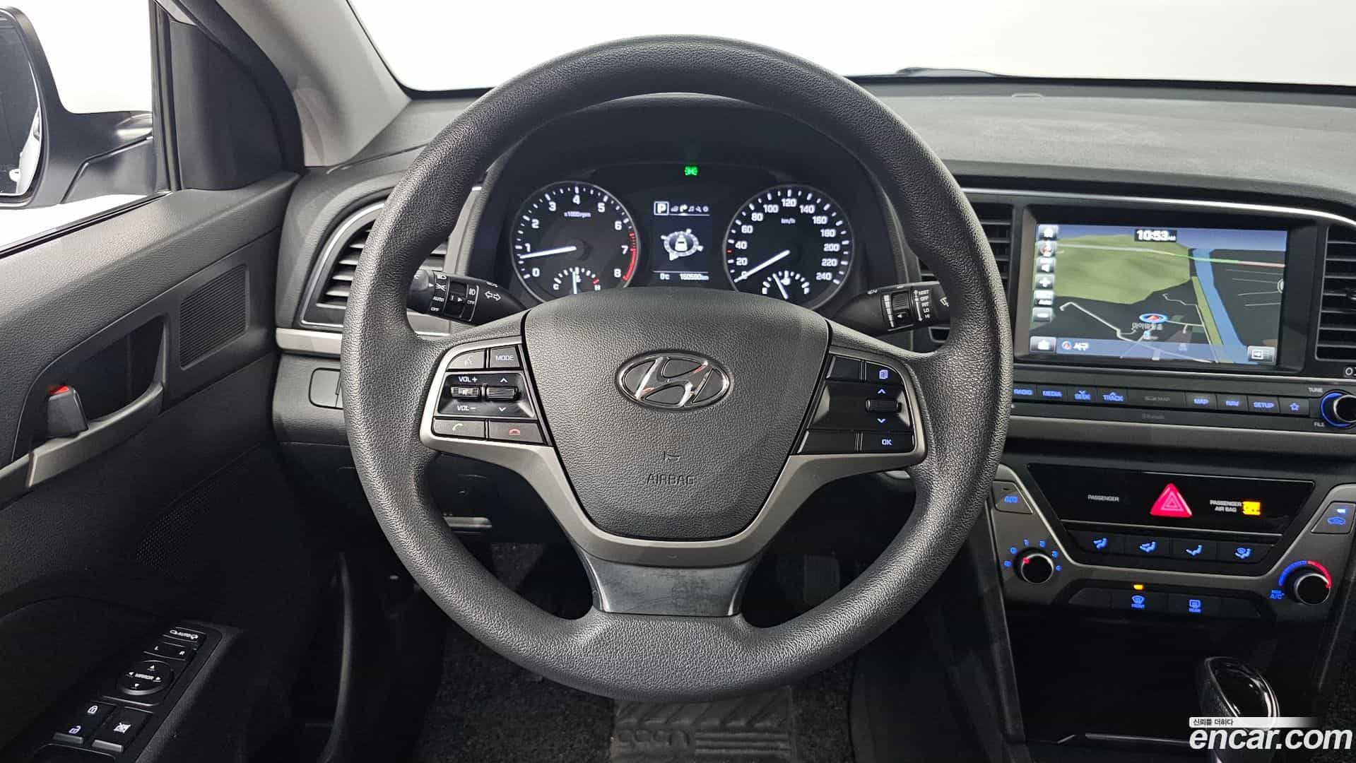 AVANTE Hyundai 2017.11-OPTION-019