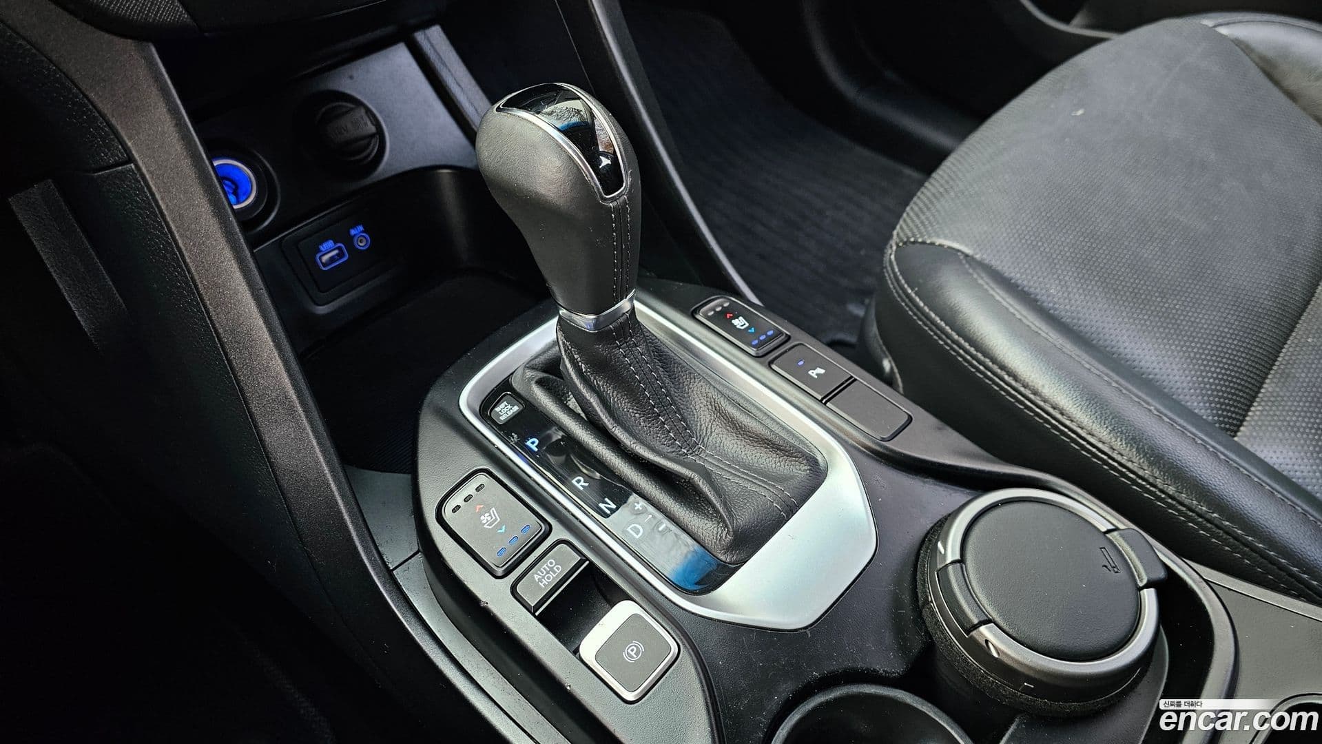 Main__Slider__Photo:Santafe Hyundai 2015.6-8