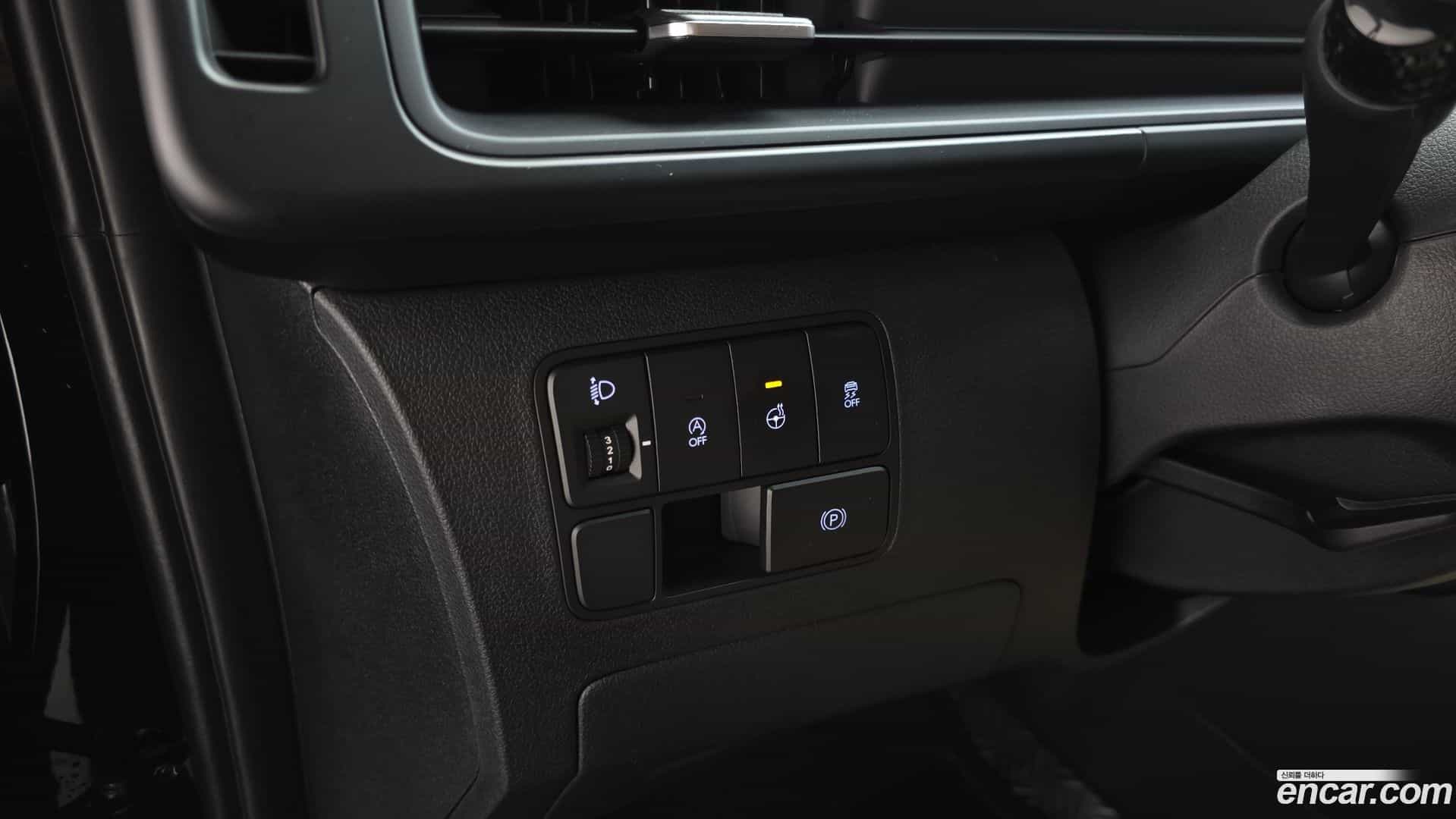 Staria Hyundai 2025.4-OPTION-020