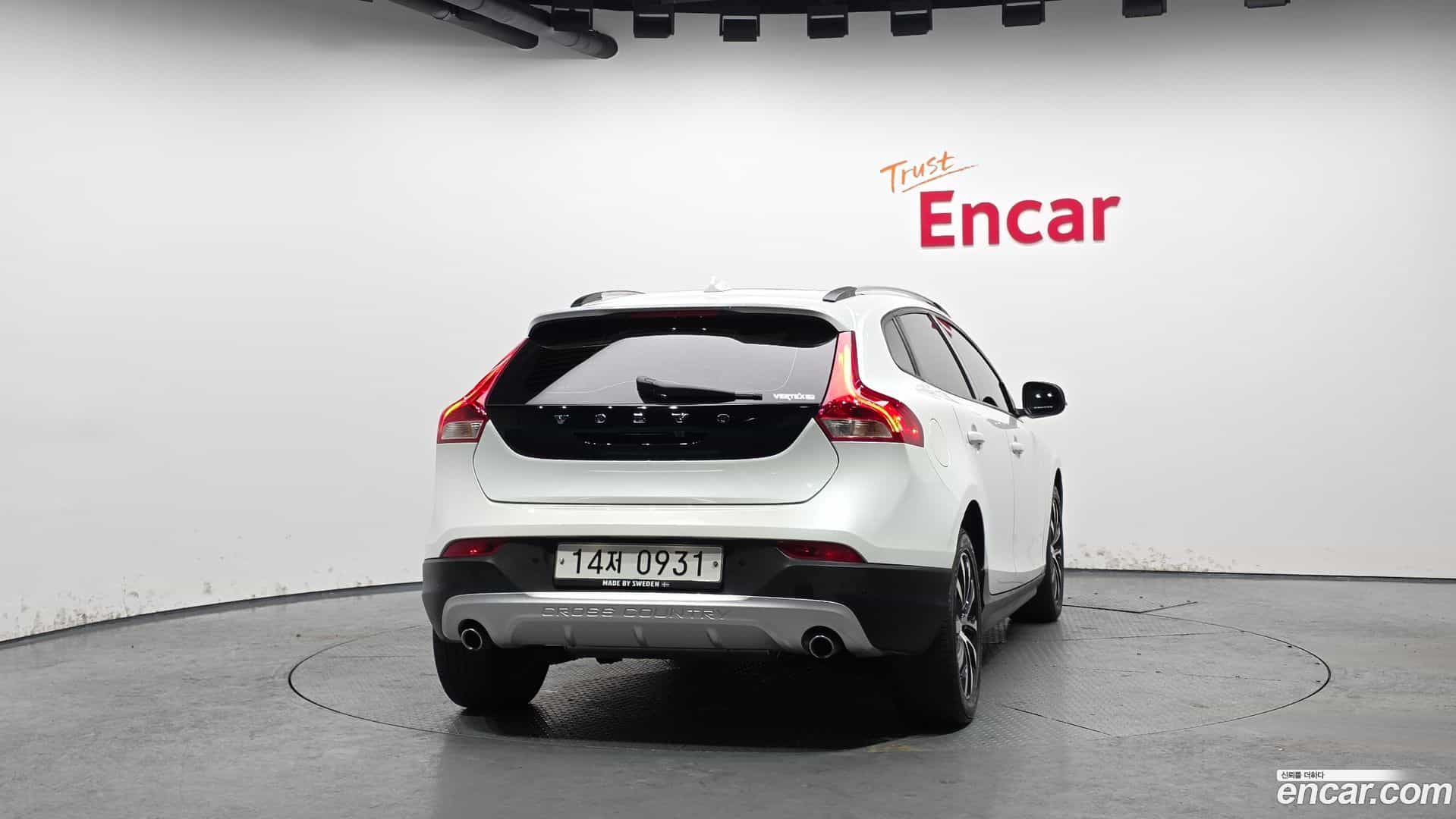 V40 Volvo 2019.5-OUTER-004