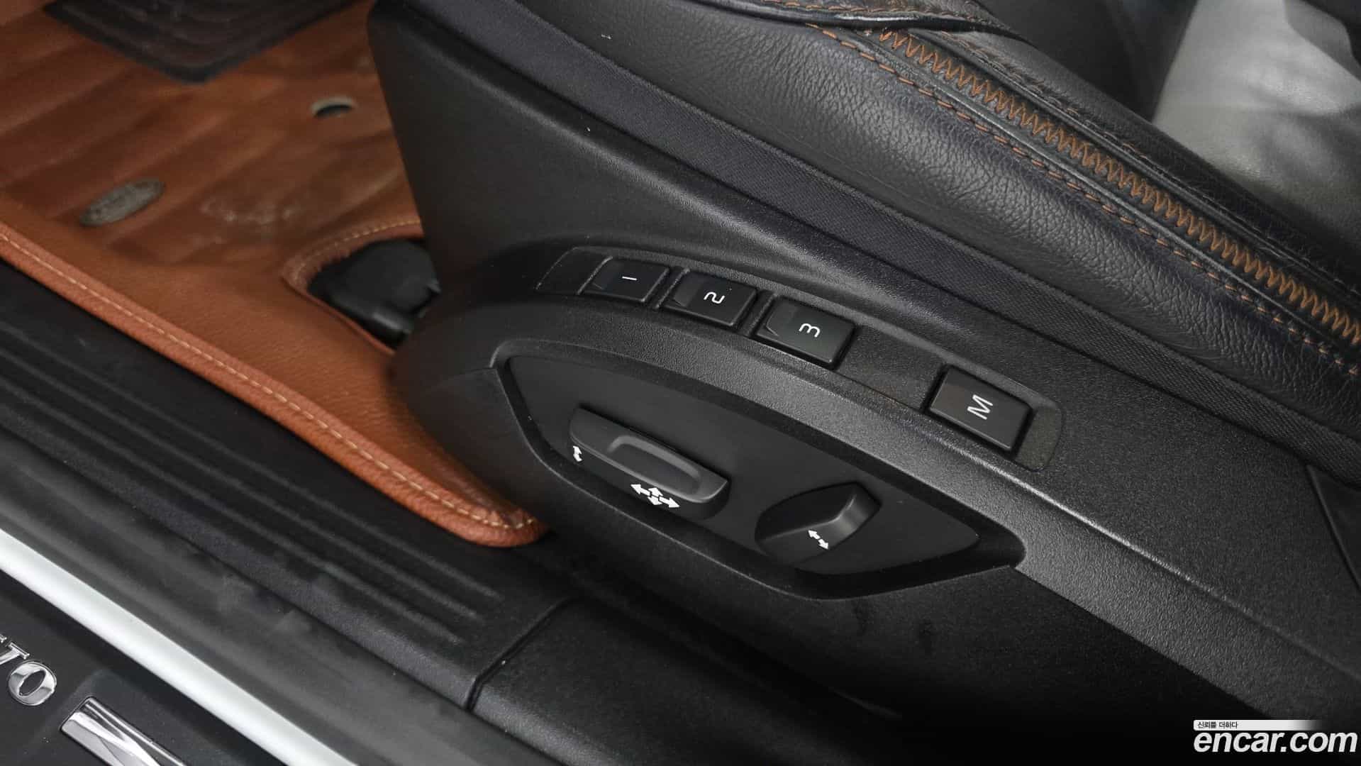 V40 Volvo 2019.5-OPTION-023