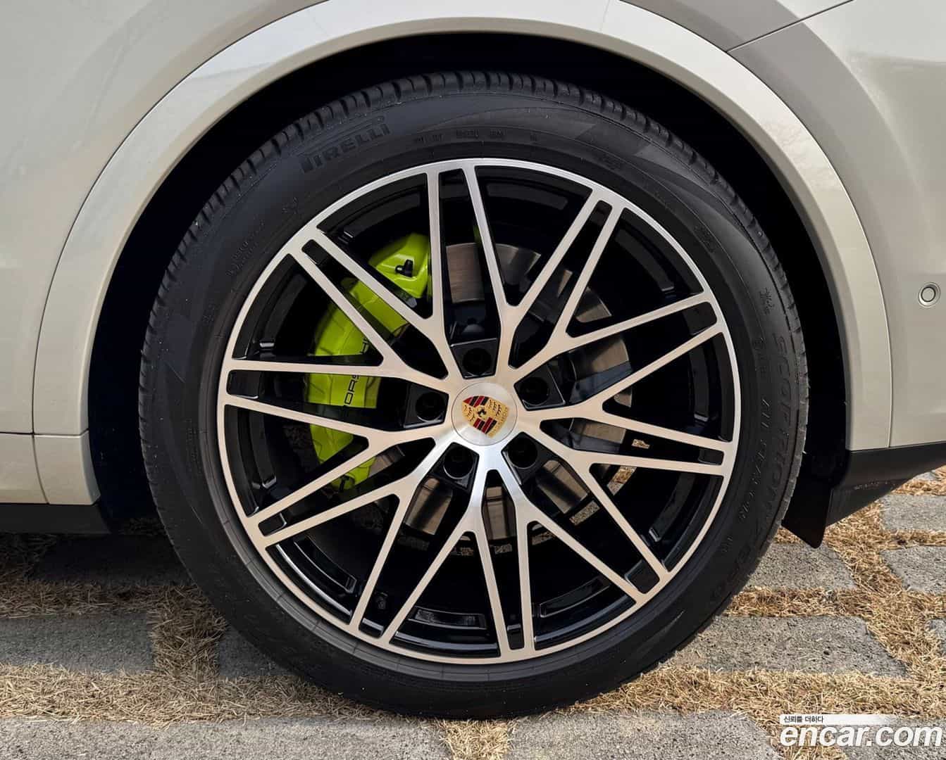 Cayenne Porsche 2024.8-INNER-008