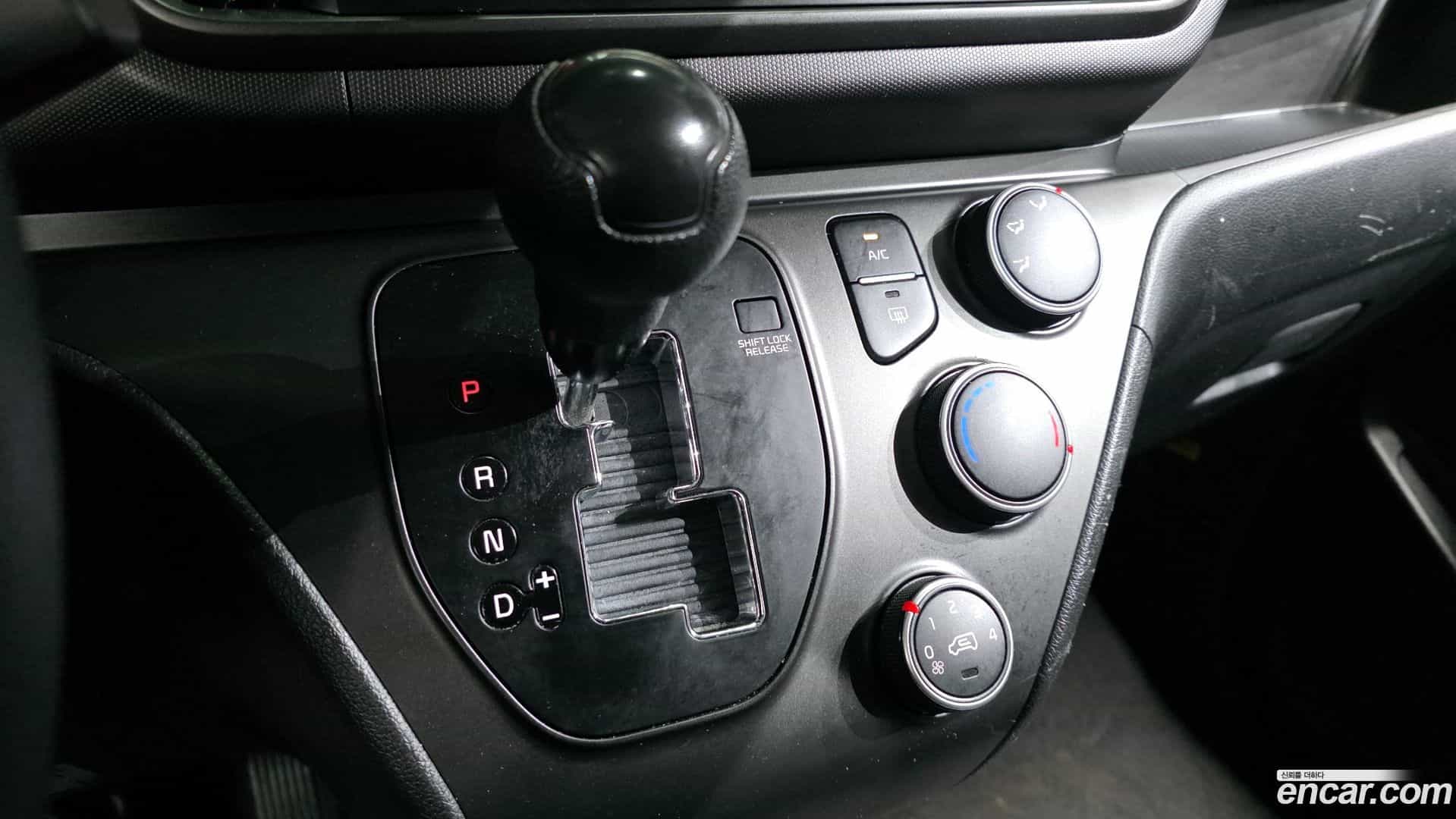 RAY Kia 2023.4-INNER-009