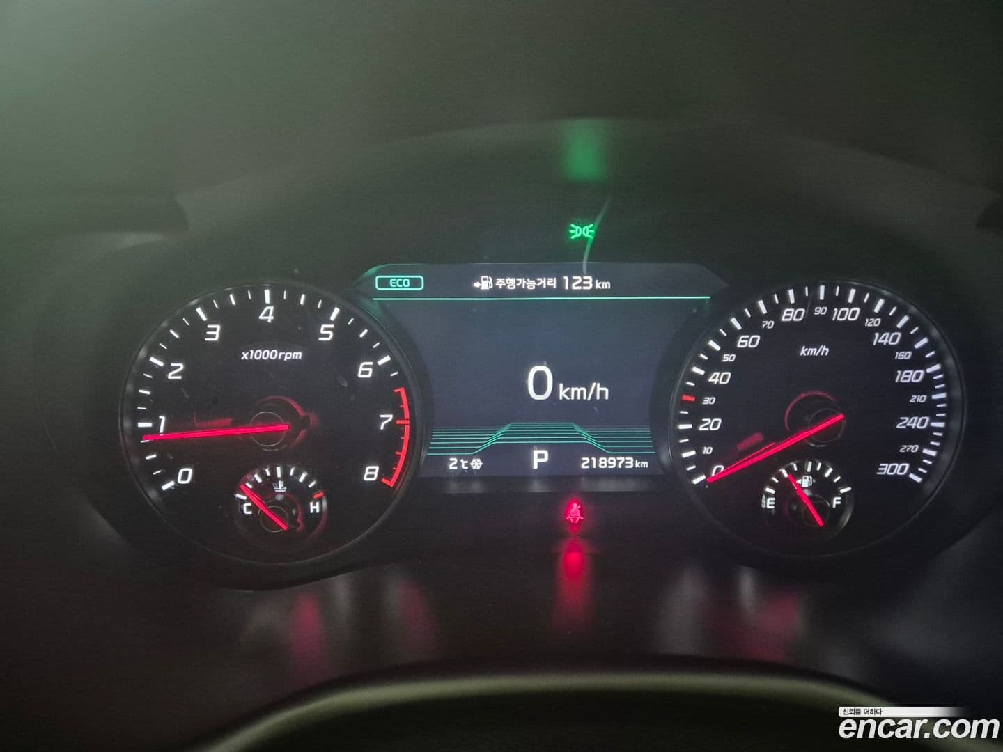 Main__Slider__Photo:Stinger Kia 2017.6-7