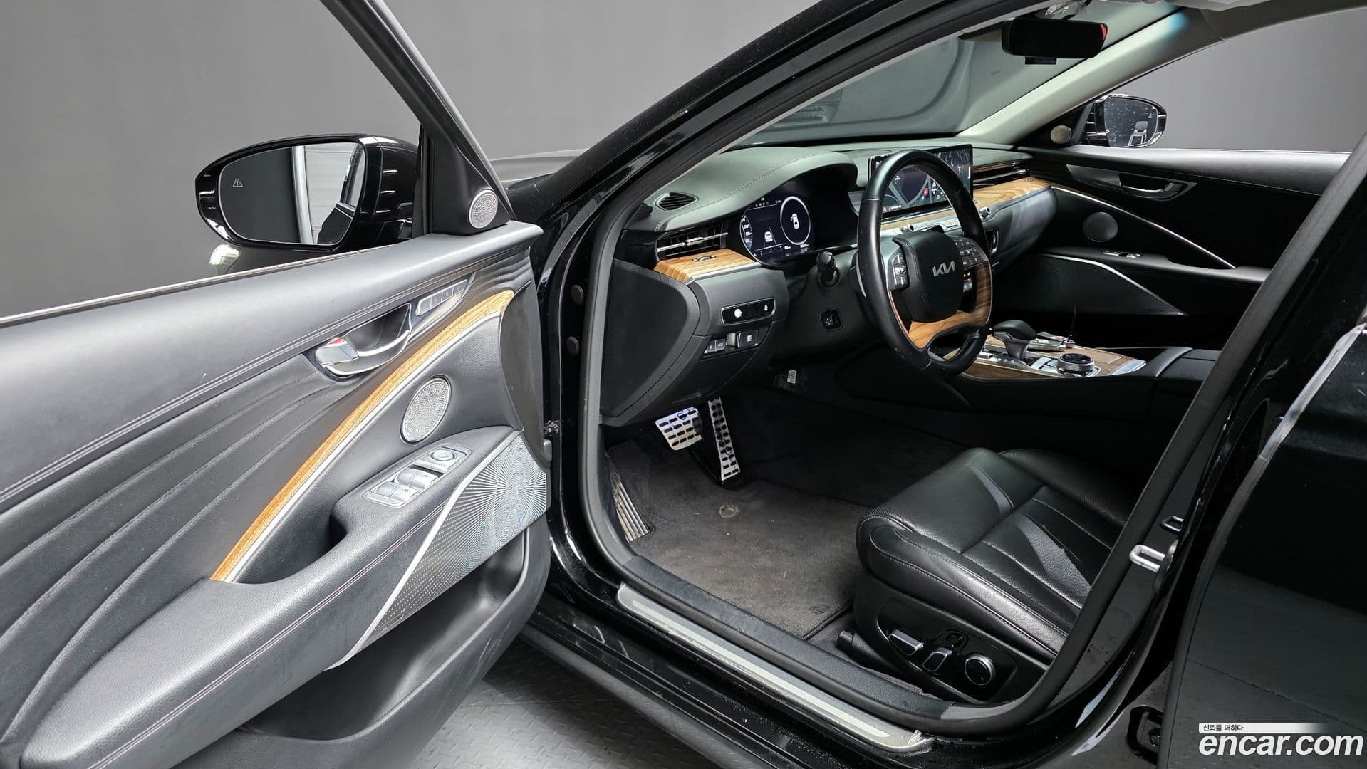 Main__Slider__Photo:K9 Kia 2023.0-9