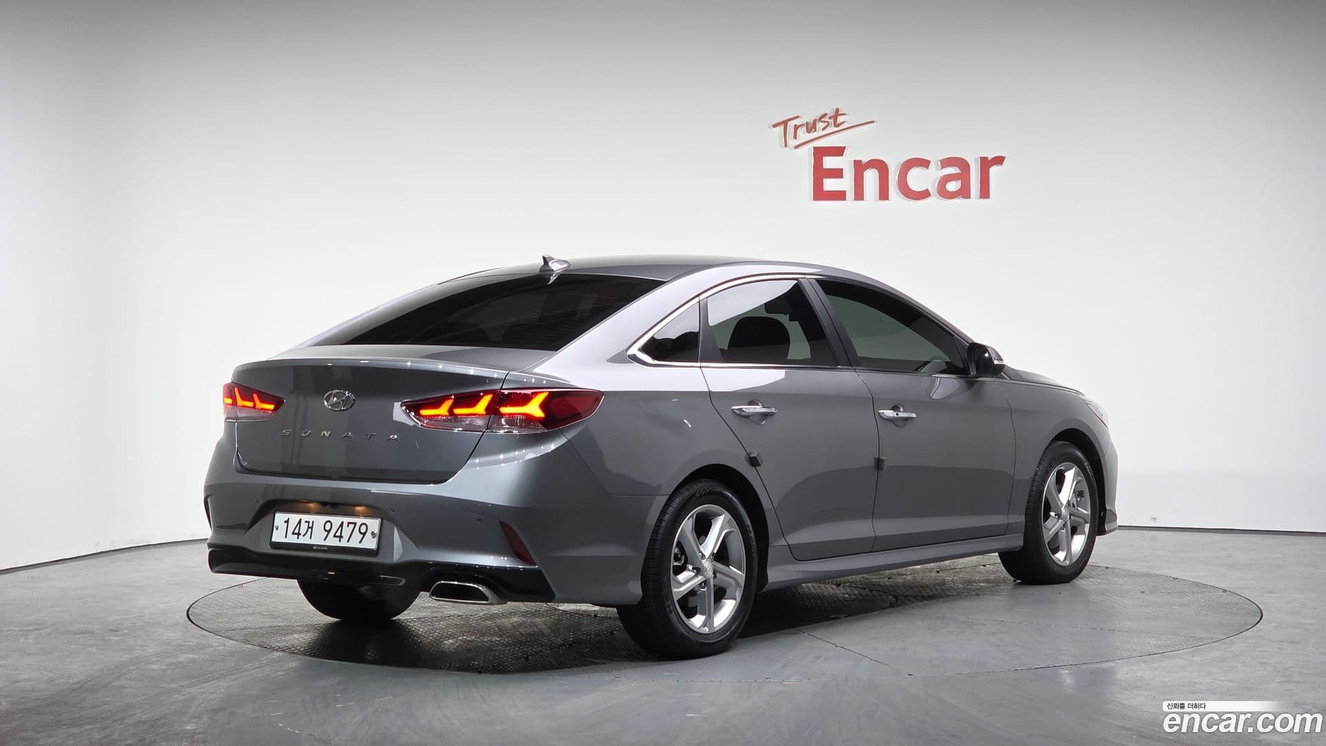 Main__Slider__Photo:Sonata Hyundai 2018.1-1