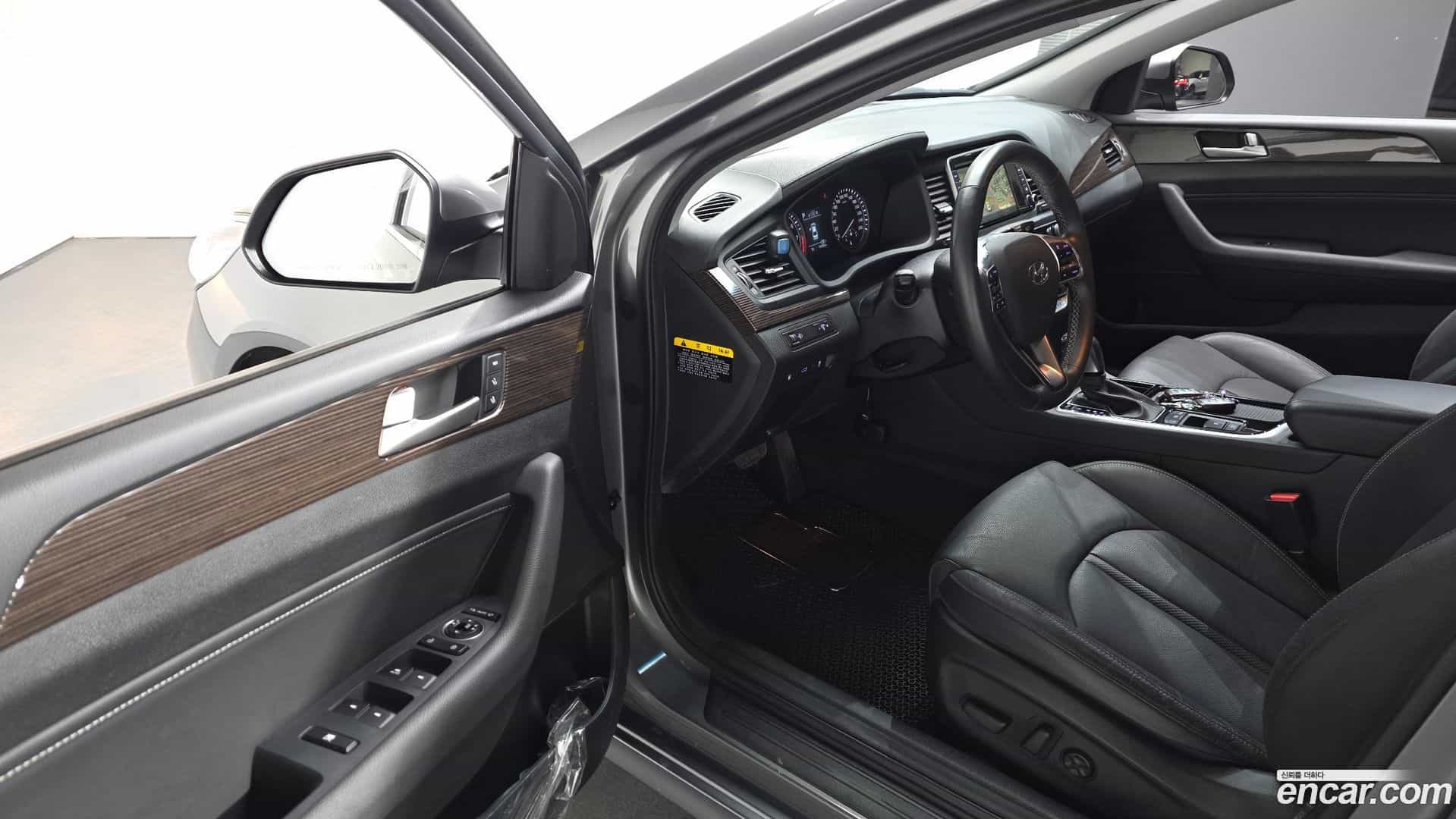 Sonata Hyundai 2018.1-OPTION-016