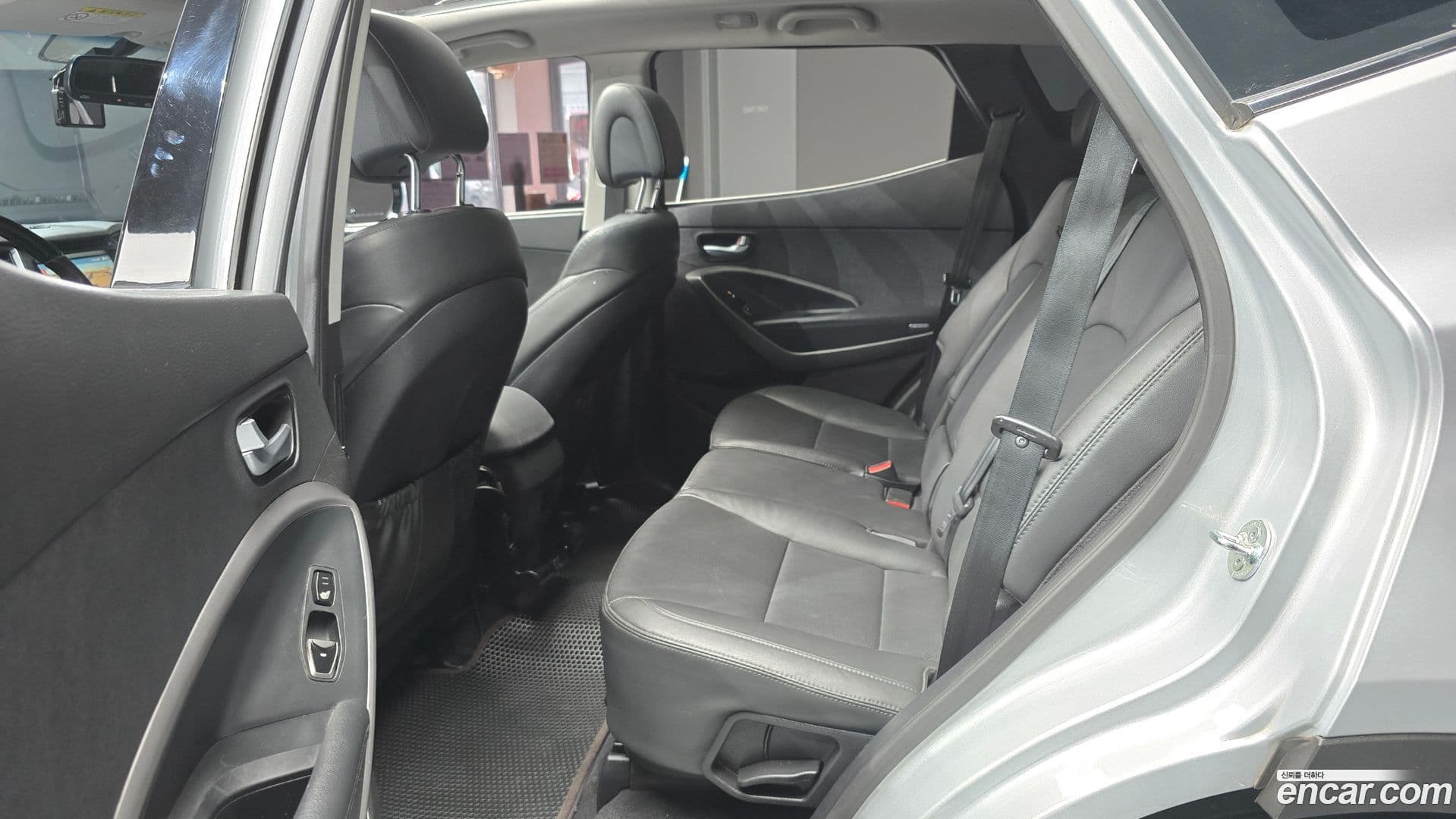 Main__Slider__Photo:Santafe Hyundai 2013.2-13