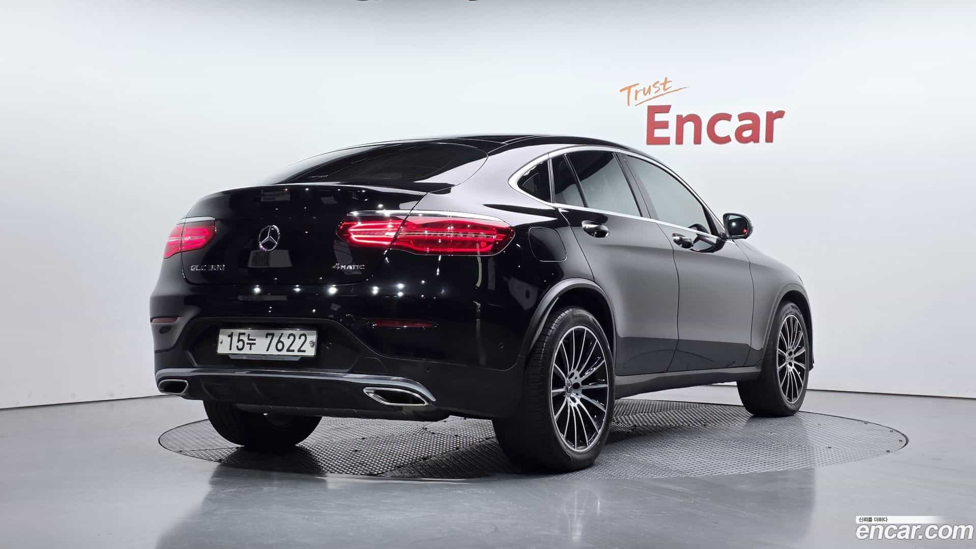 GLC-Class Mercedes-Benz 2019.6-OUTER-002