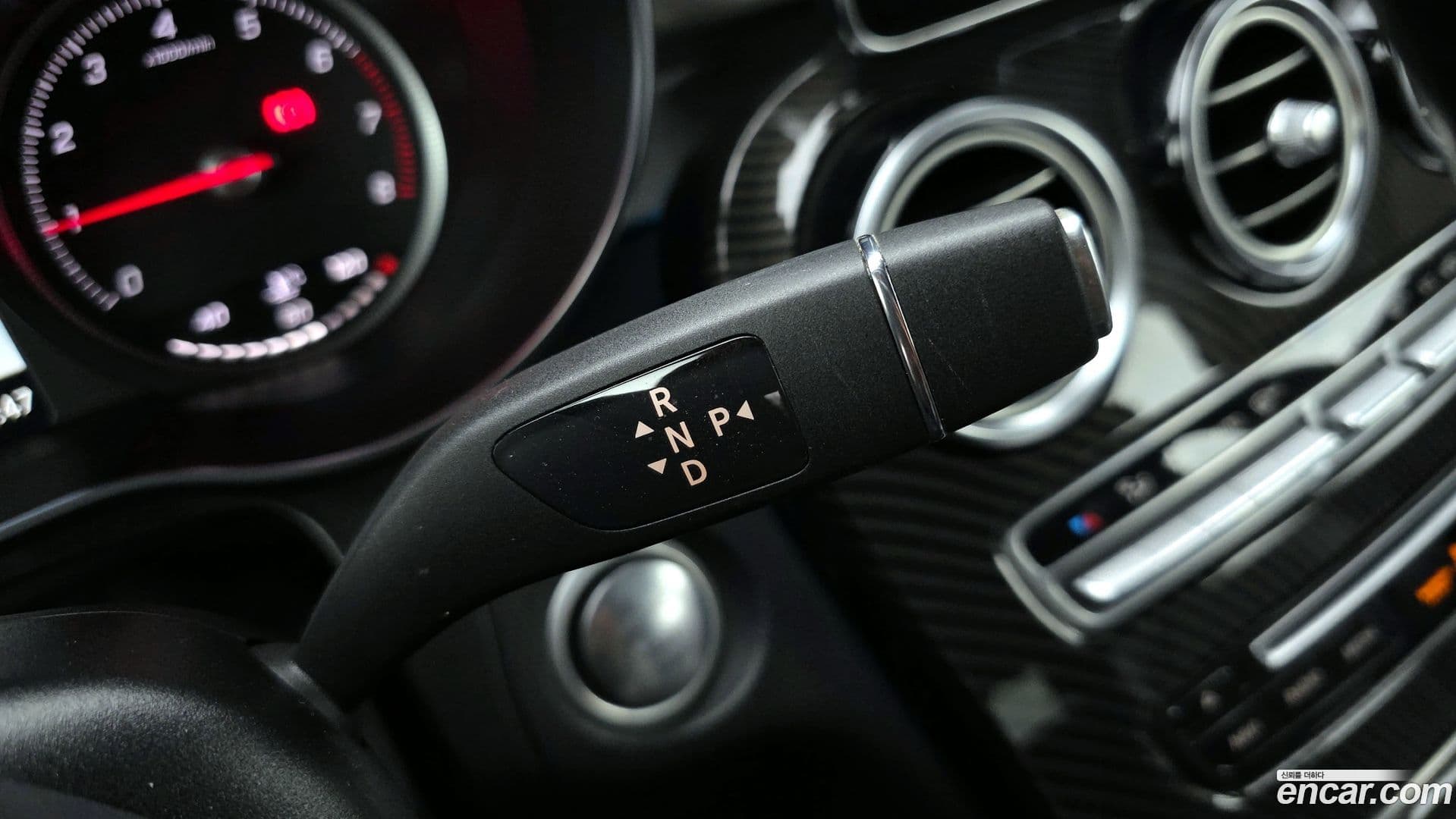 Main__Slider__Photo:GLC-Class Mercedes-Benz 2019.6-8