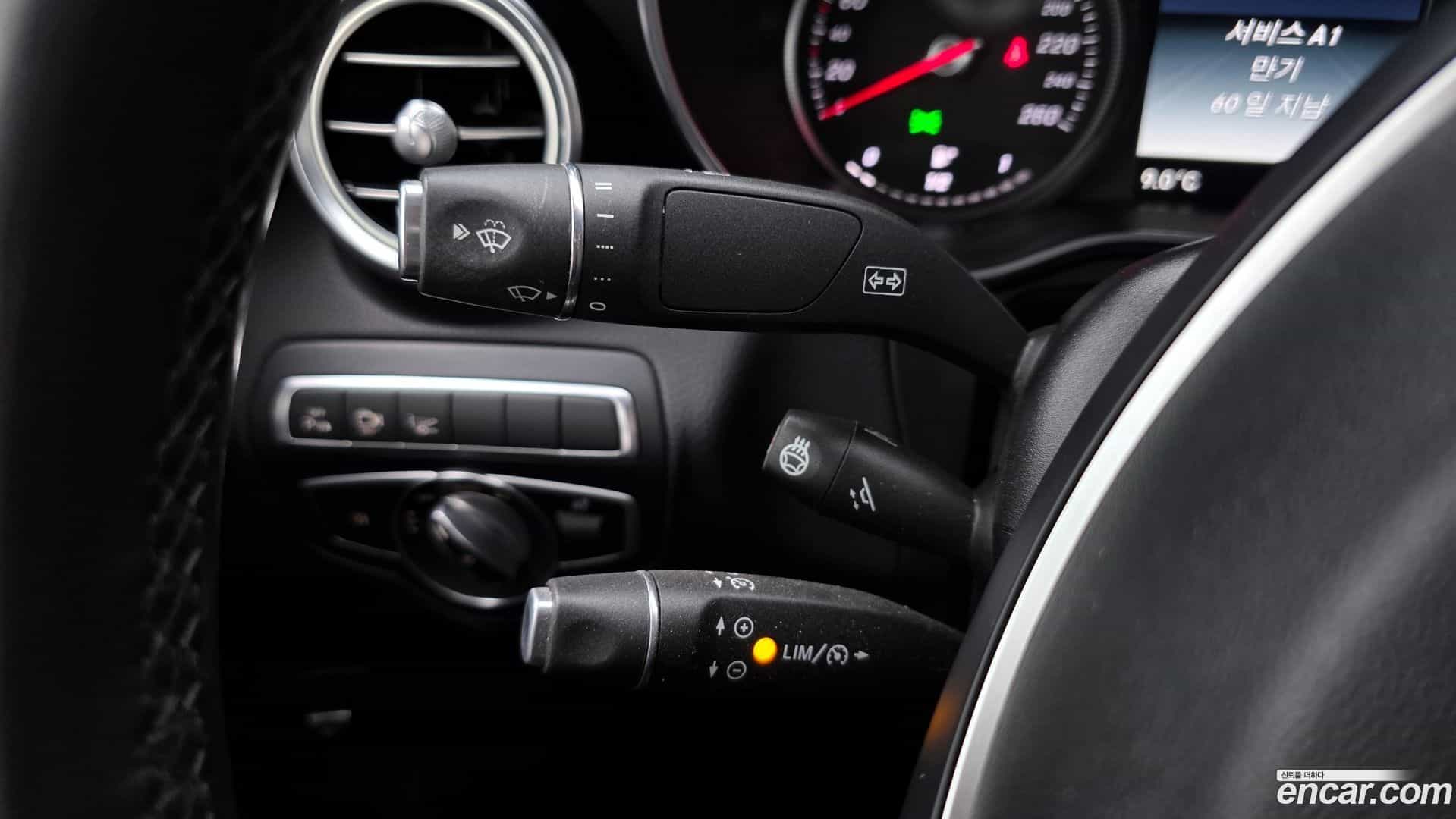 GLC-Class Mercedes-Benz 2019.6-OPTION-020