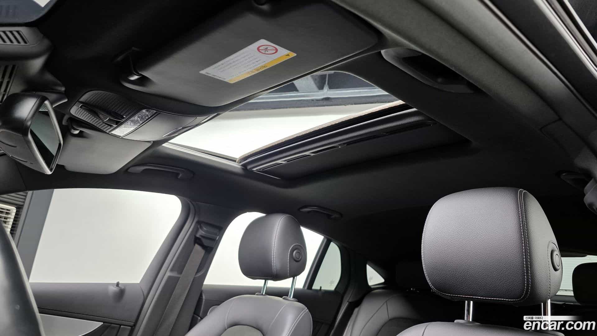 GLC-Class Mercedes-Benz 2019.6-OPTION-023