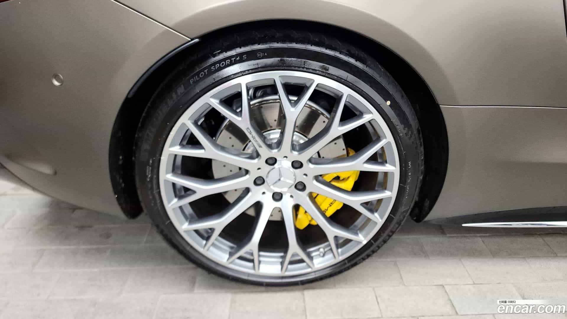 SL-Class Mercedes-Benz 2023.5-OUTER-005