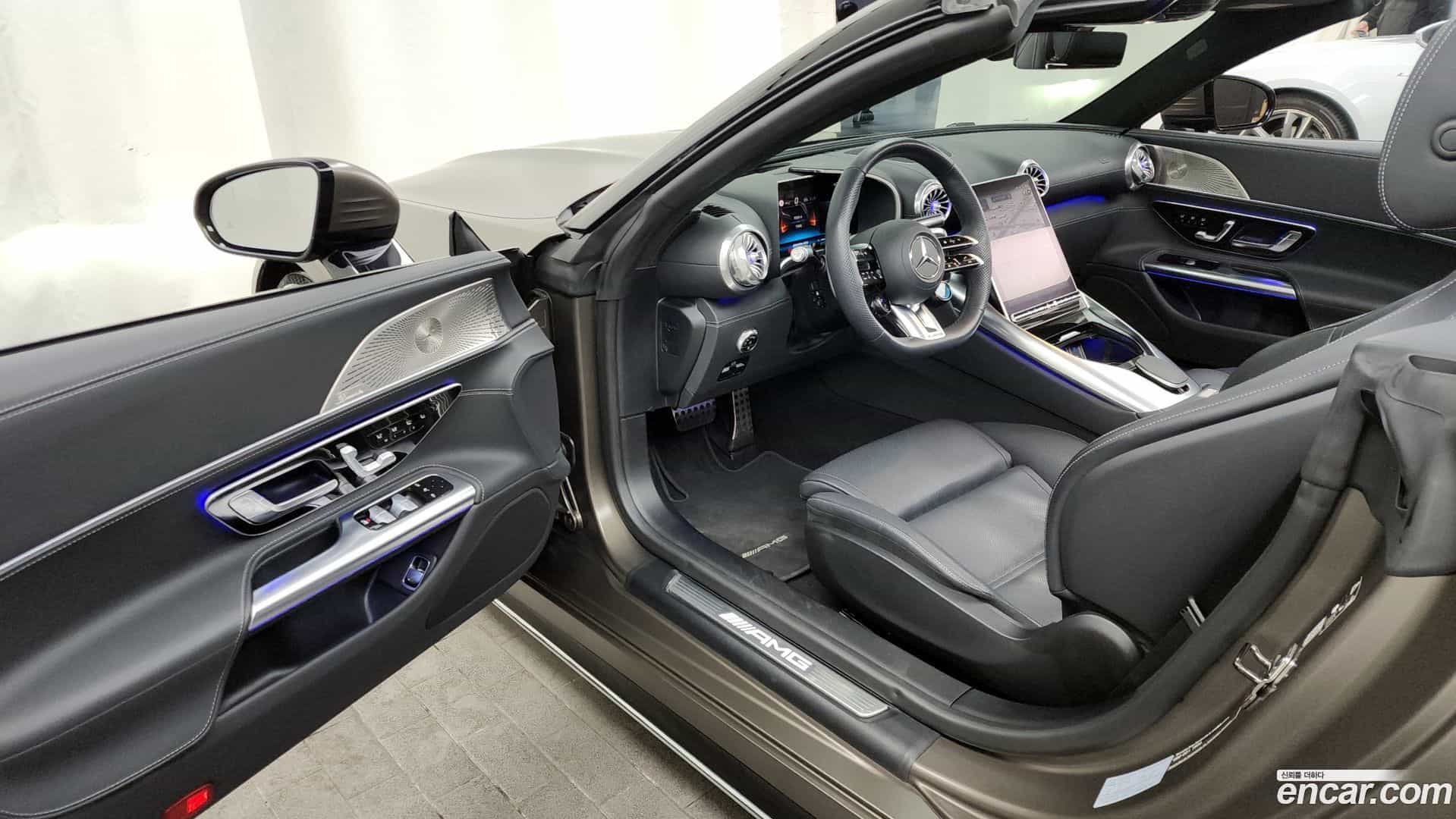 SL-Class Mercedes-Benz 2023.5-INNER-010