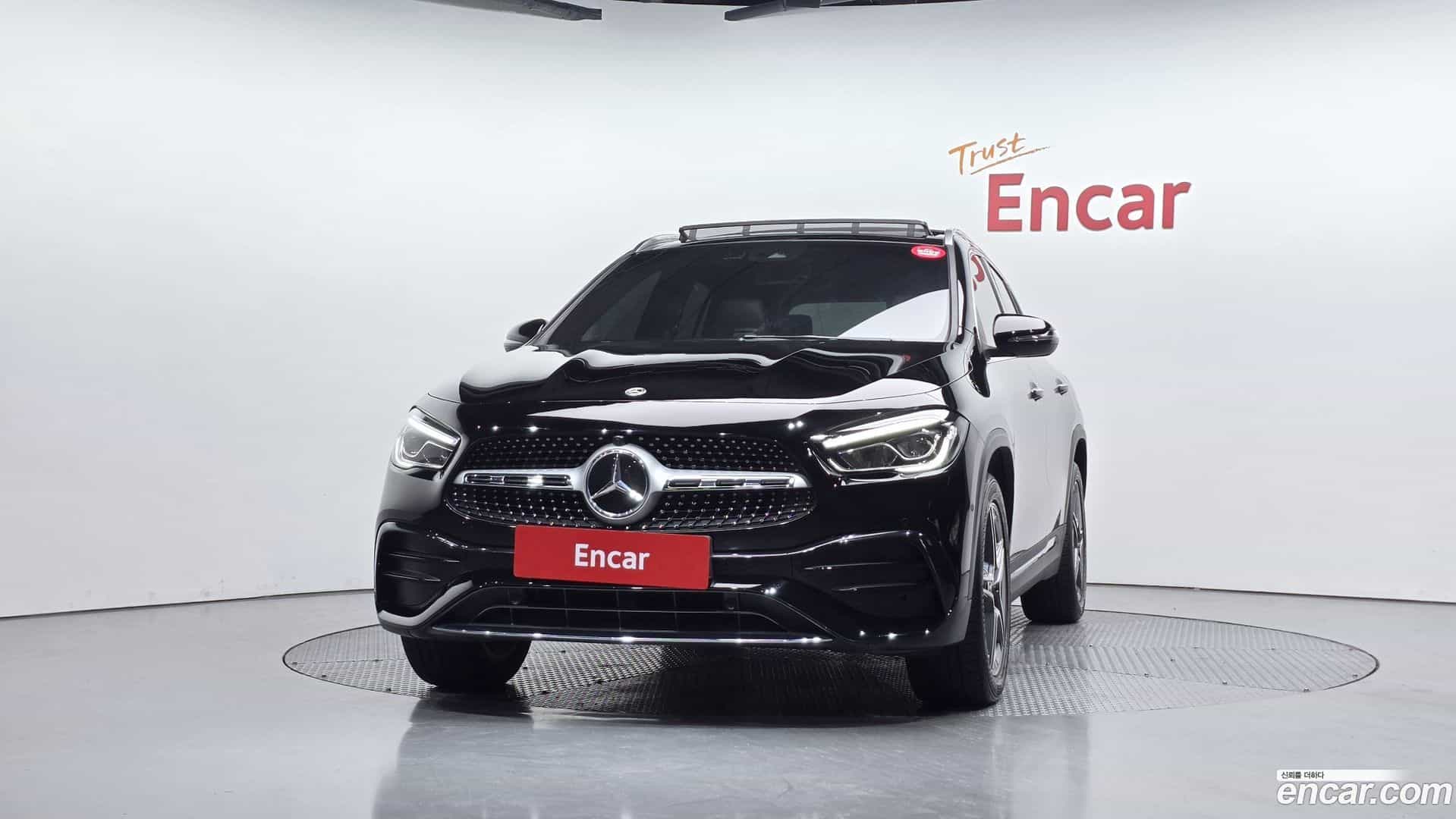 GLA-Class Mercedes-Benz 2020.11-OUTER-003