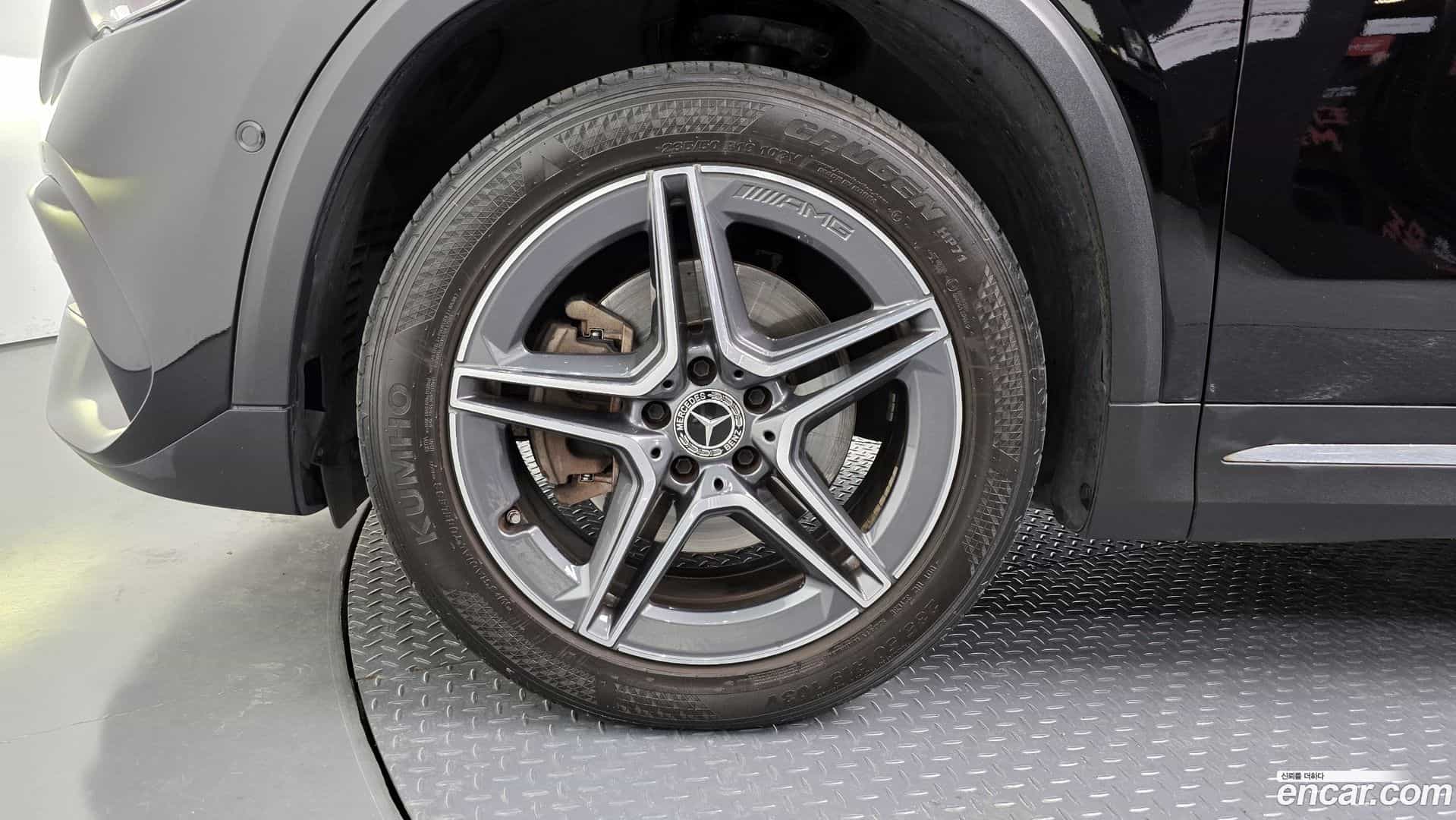 GLA-Class Mercedes-Benz 2020.11-OUTER-005