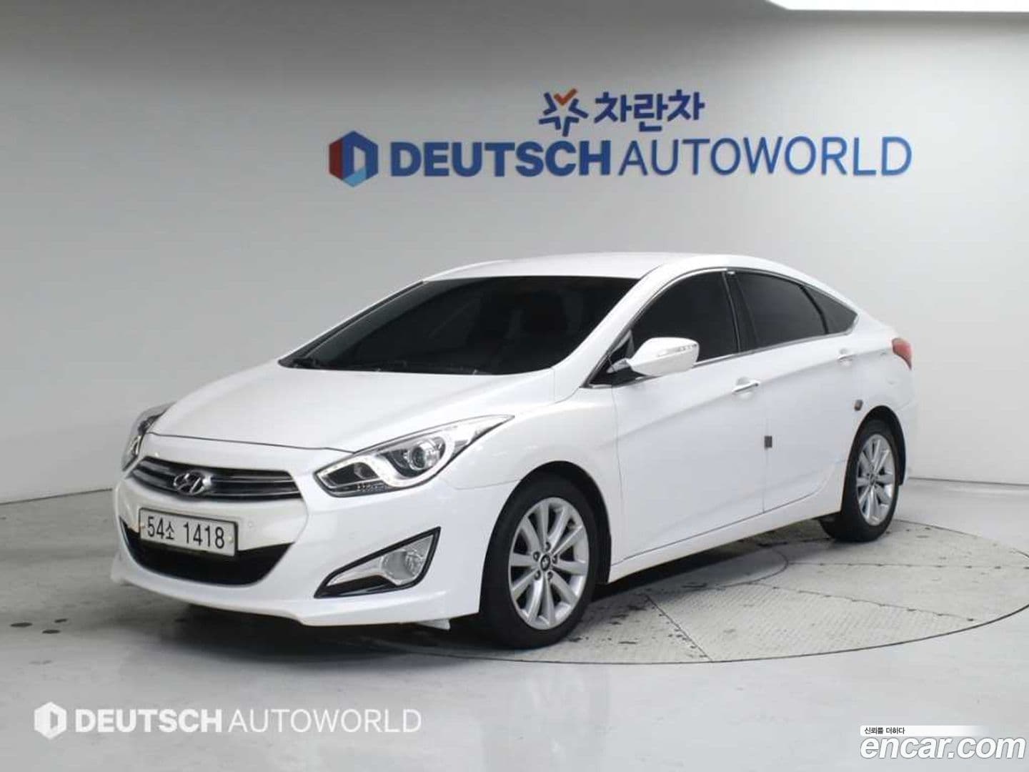 Main__Slider__Photo:i40 Hyundai 2012.11-0