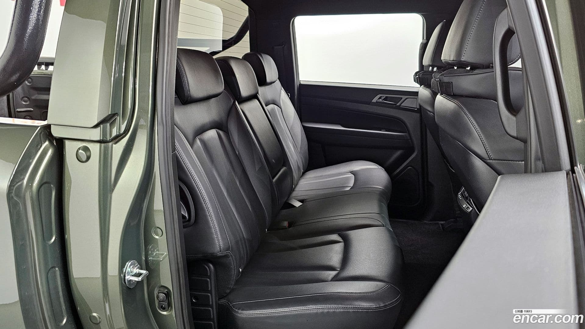 Main__Slider__Photo:Rexton KG_Mobility_Ssangyong 2022.3-11