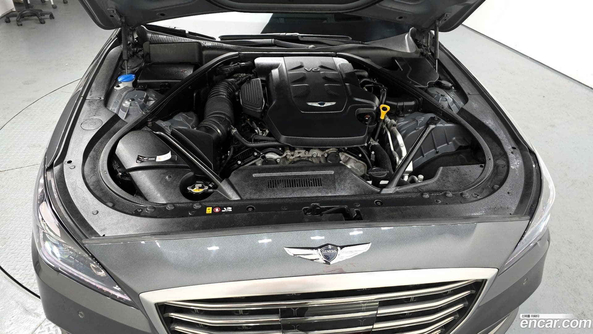 Main__Slider__Photo:G80 Genesis 2019.2-5