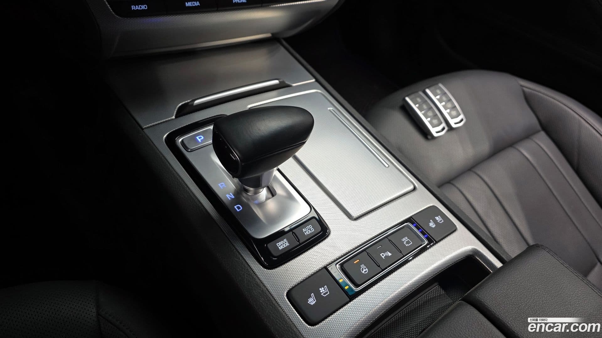 Main__Slider__Photo:G80 Genesis 2019.2-8