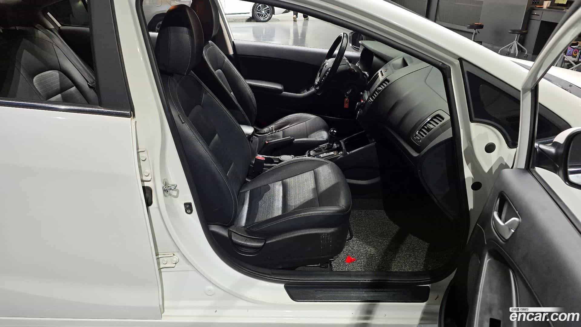 K3 Kia 2016.2-OPTION-015