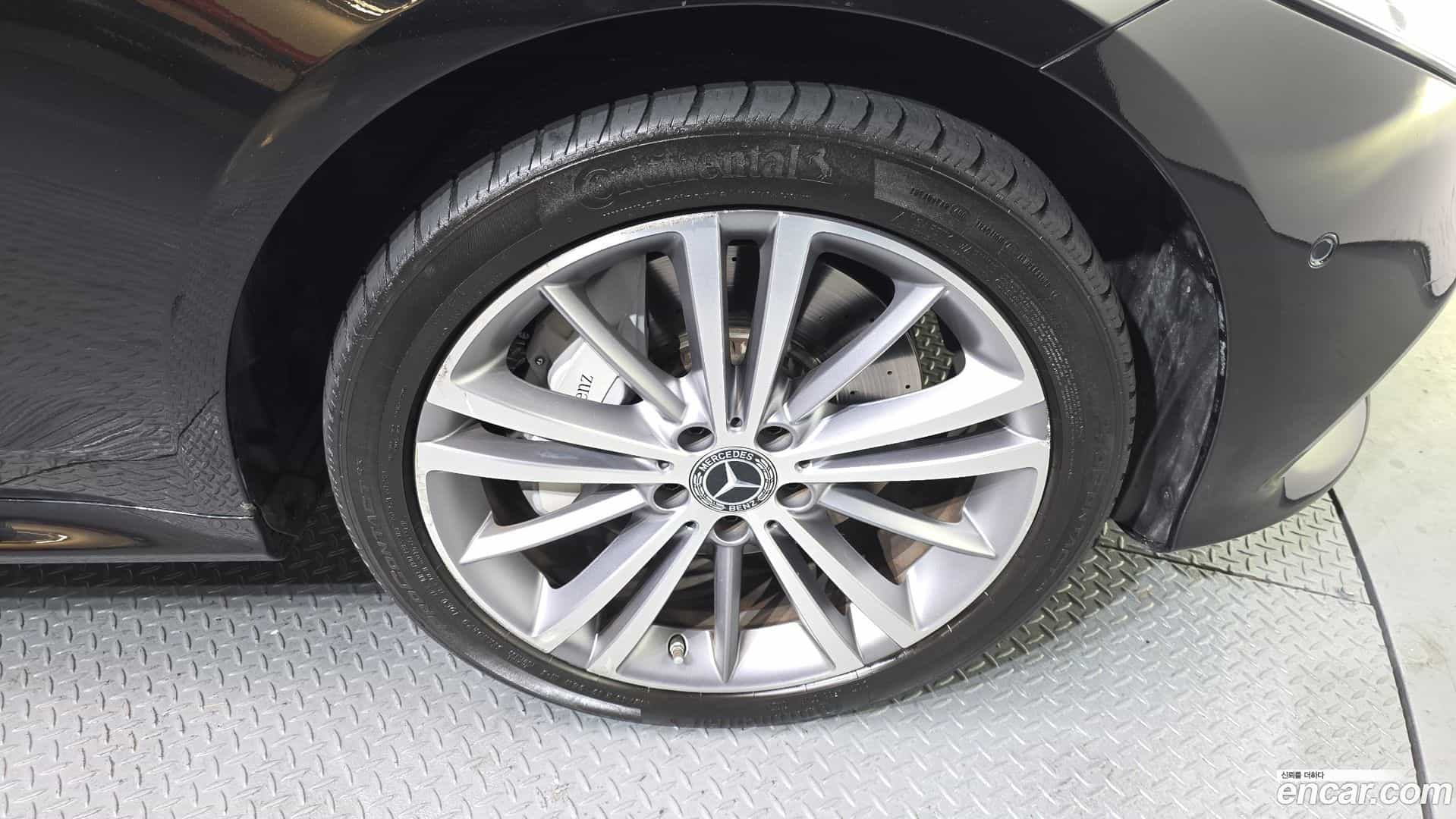 CLS-Class Mercedes-Benz 2019.11-OUTER-005