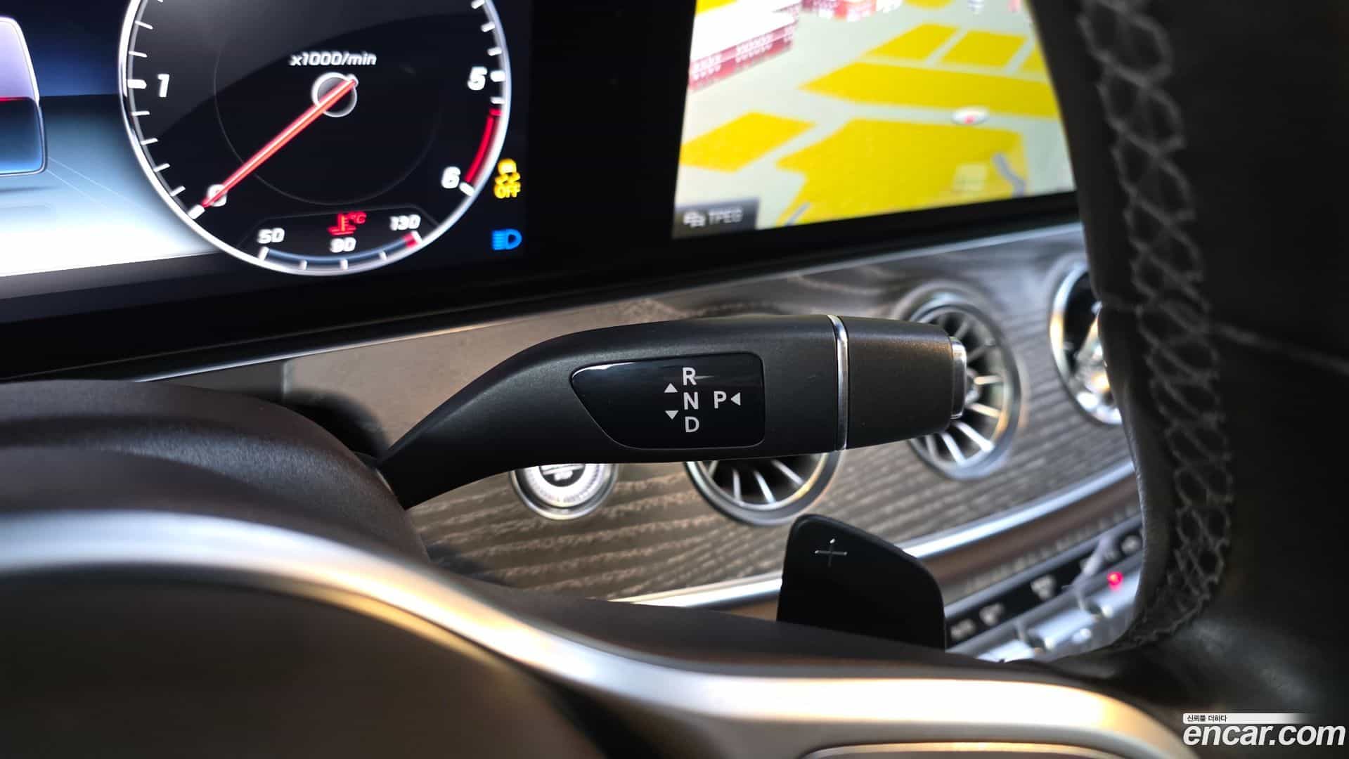 CLS-Class Mercedes-Benz 2019.11-INNER-009