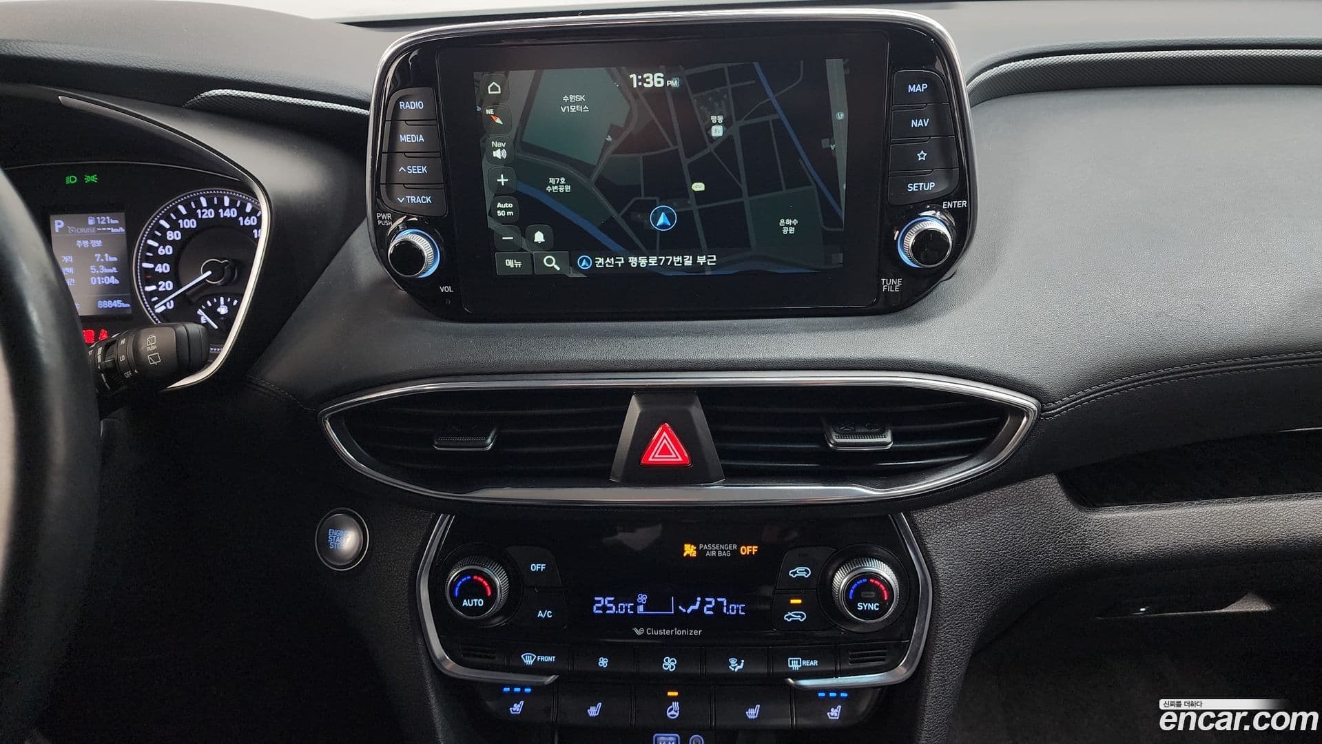 Main__Slider__Photo:Santafe Hyundai 2020.3-10