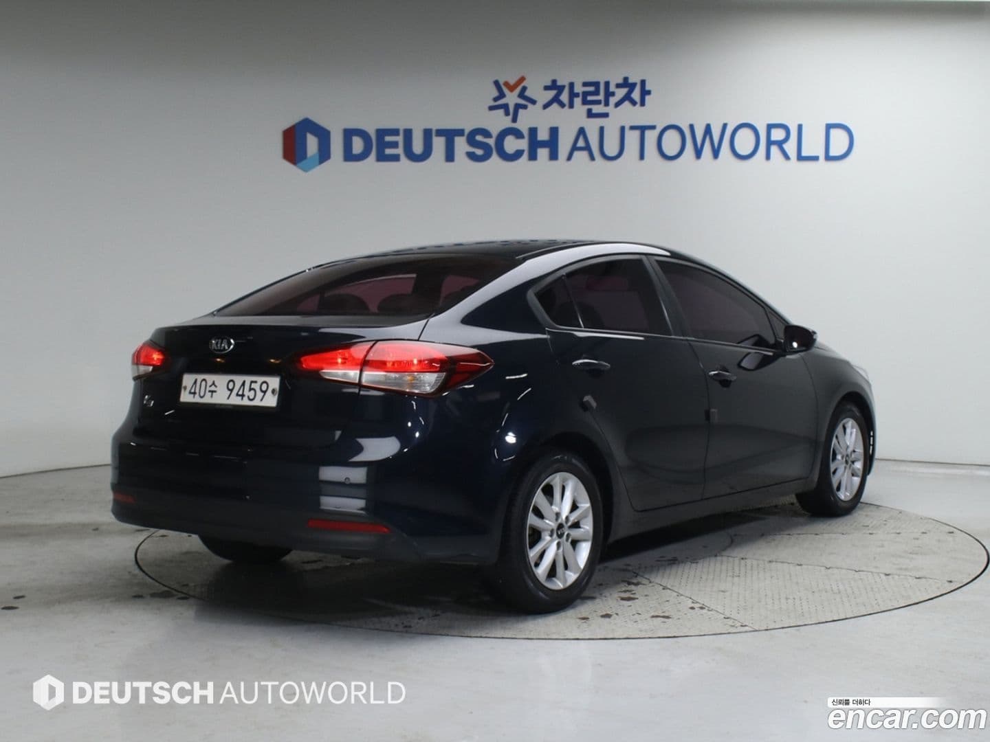 Main__Slider__Photo:K3 Kia 2017.2-1