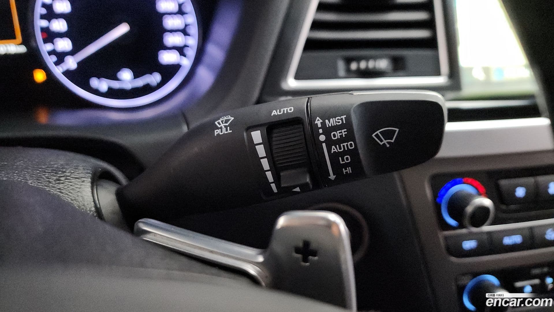 Main__Slider__Photo:Genesis Hyundai 2016.2-13