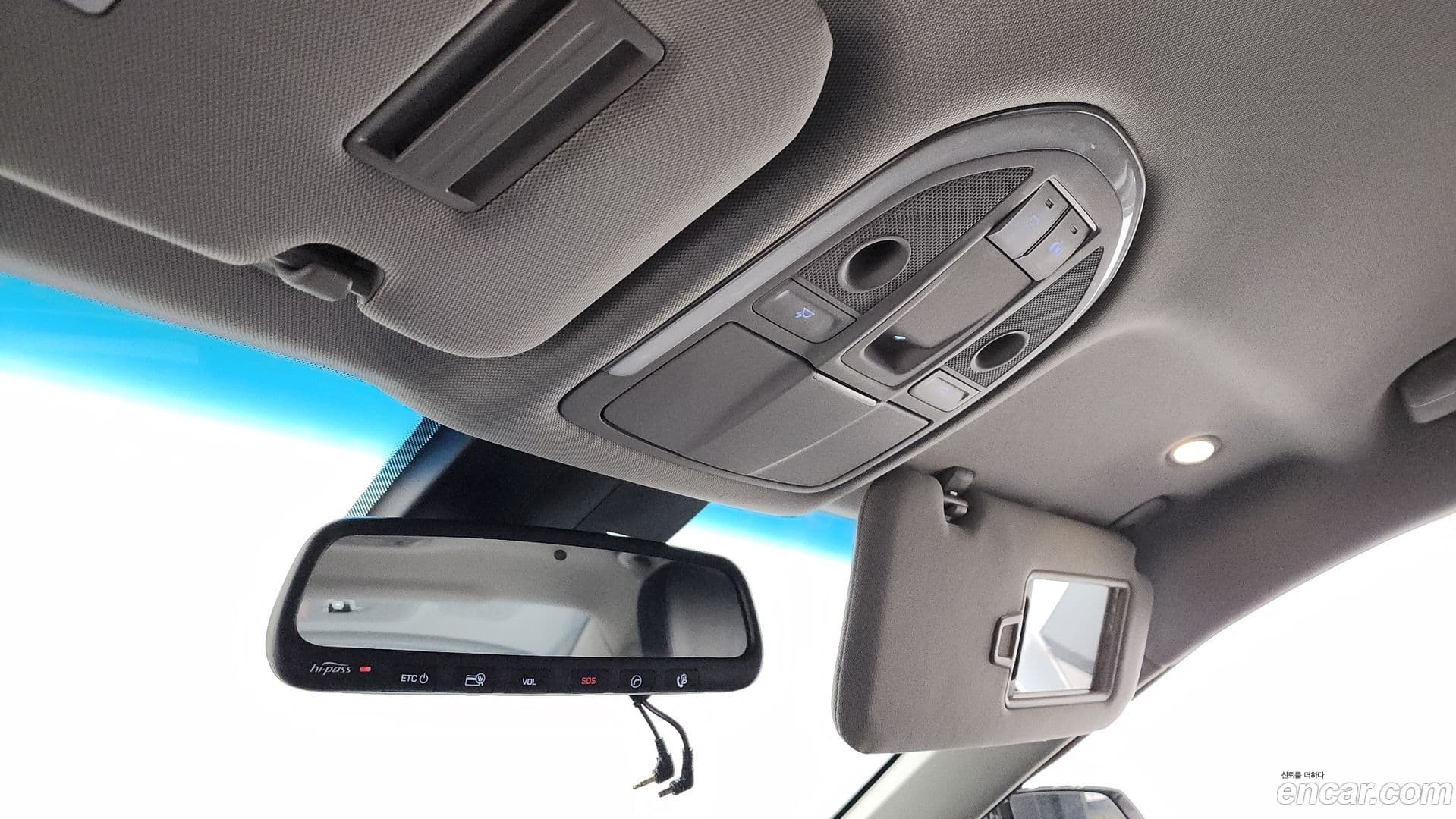 Main__Slider__Photo:Genesis Hyundai 2016.2-18