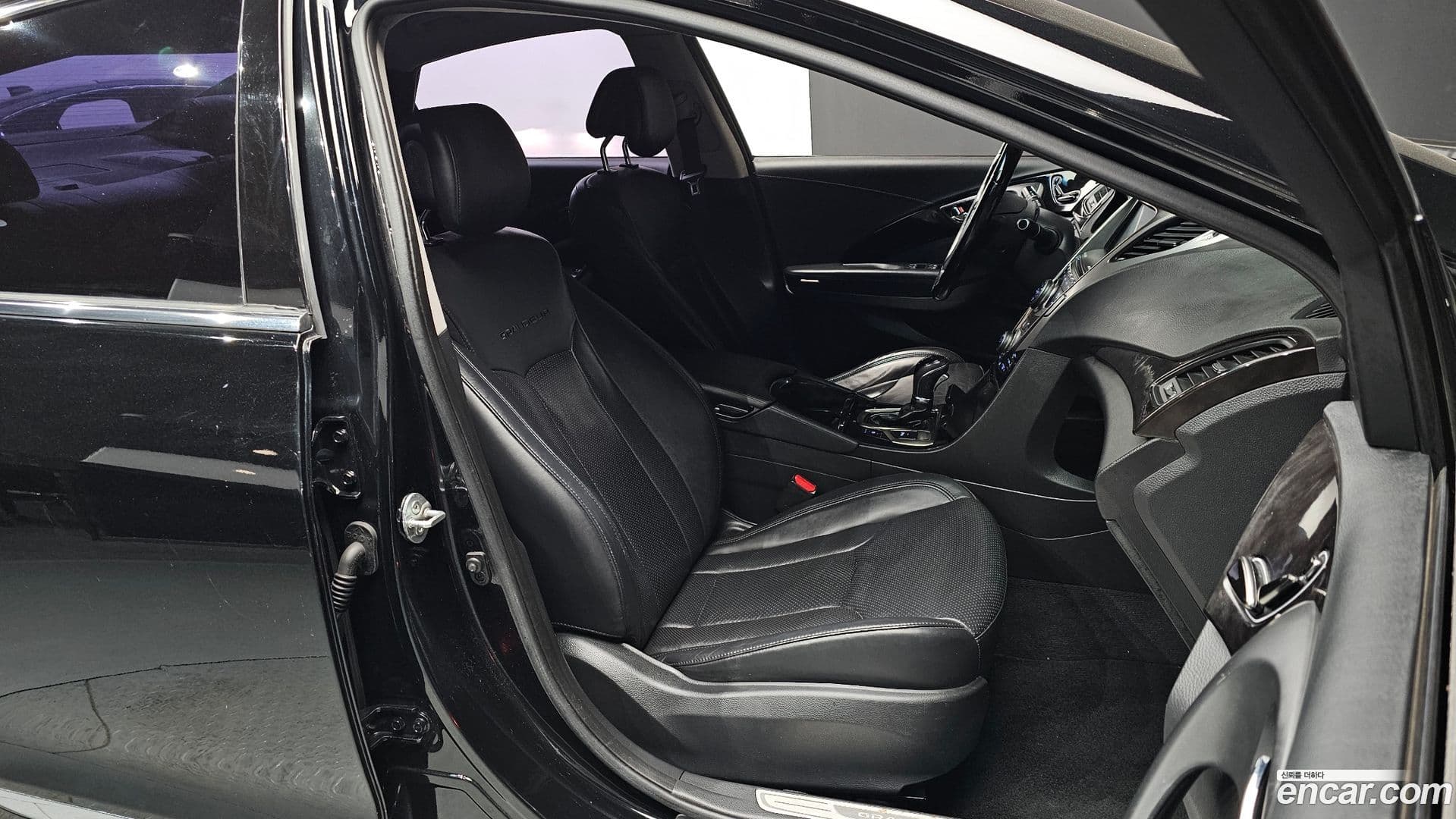 Main__Slider__Photo:Grandeur Hyundai 2011.6-9