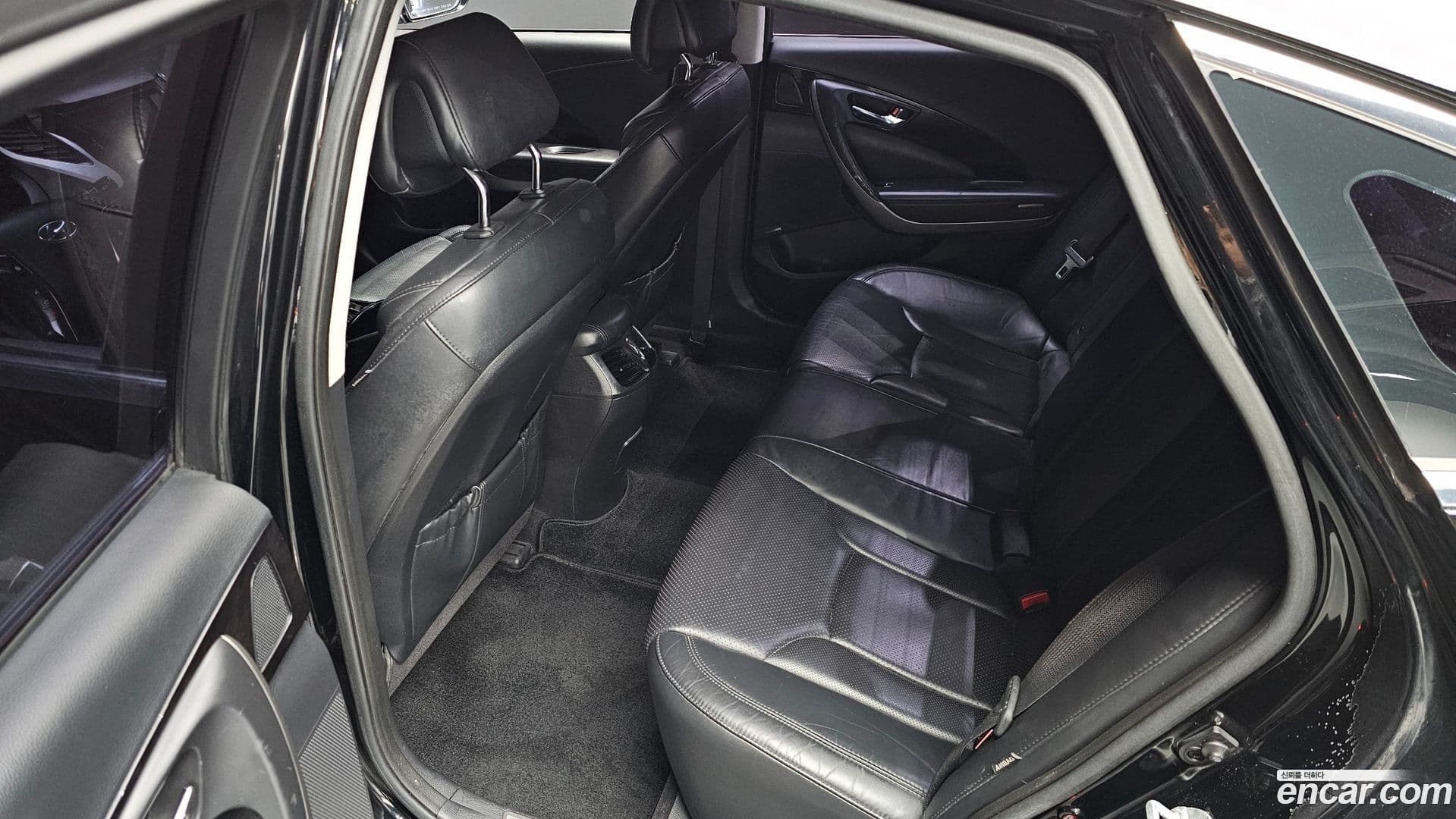 Main__Slider__Photo:Grandeur Hyundai 2011.6-11