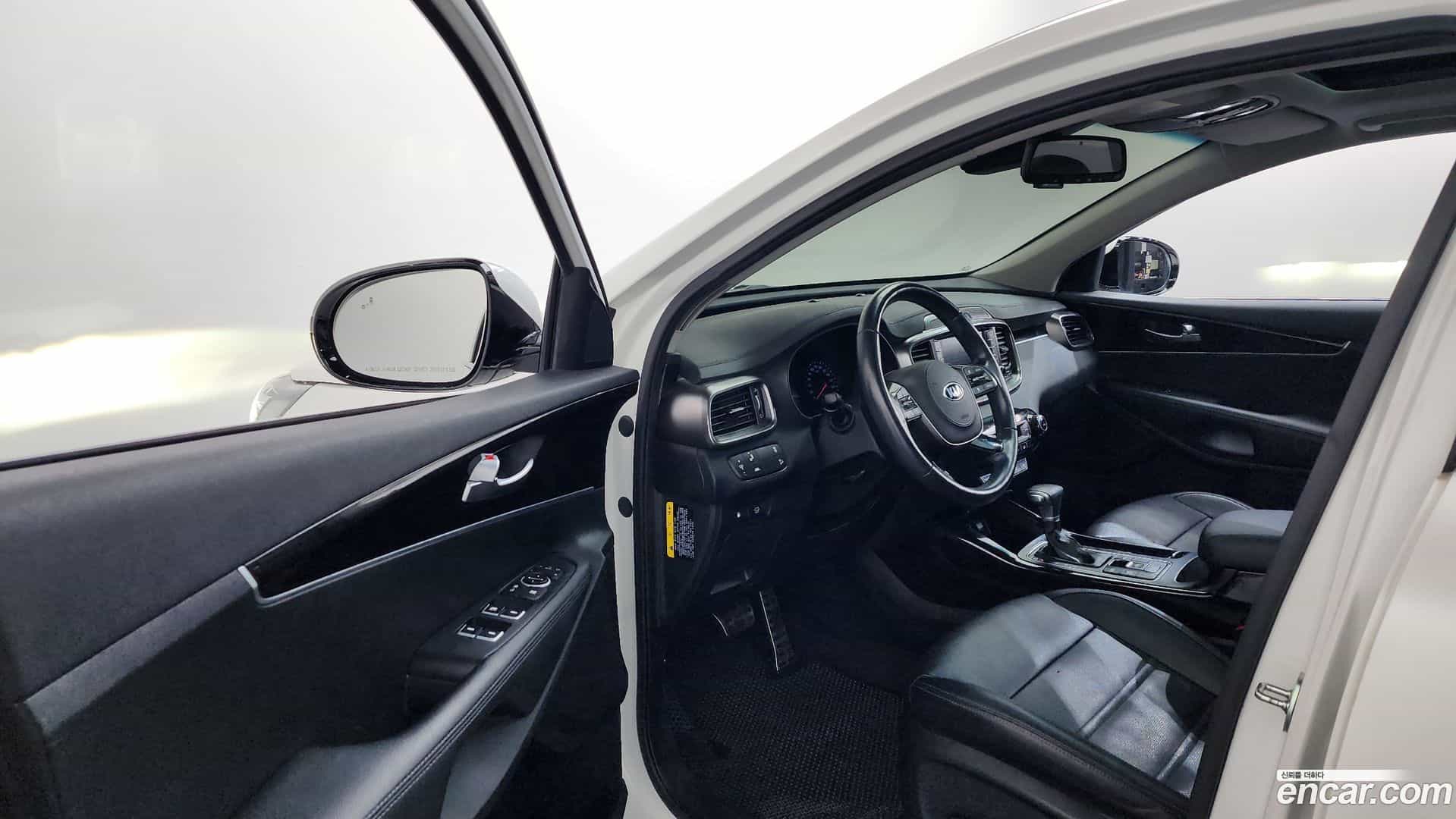 Sorento Kia 2018.5-INNER-010