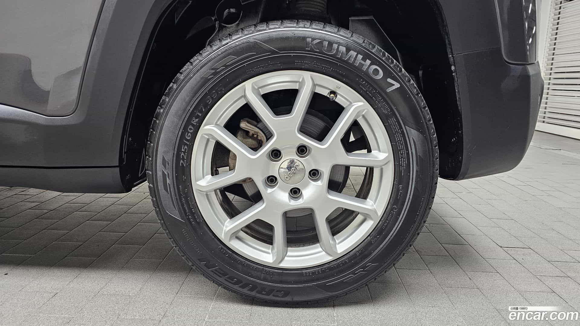 Renegade Jeep 2021.11-OUTER-005