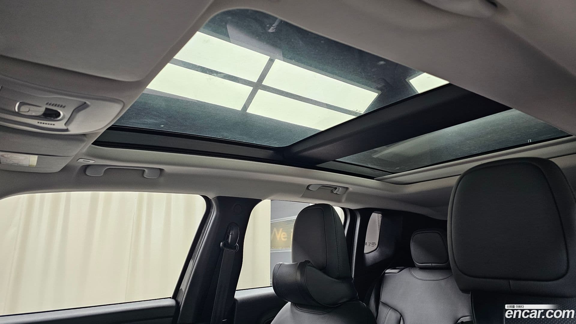 Main__Slider__Photo:Renegade Jeep 2021.11-18